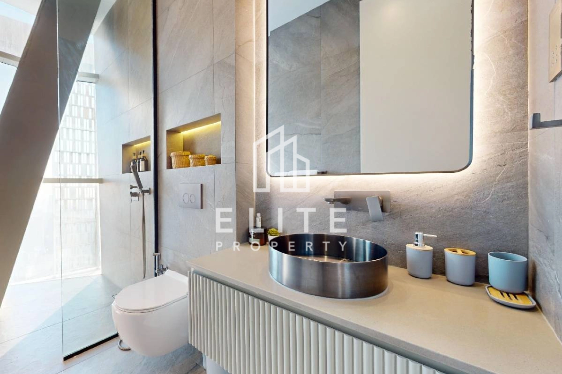FAIRMONT RESIDENCES