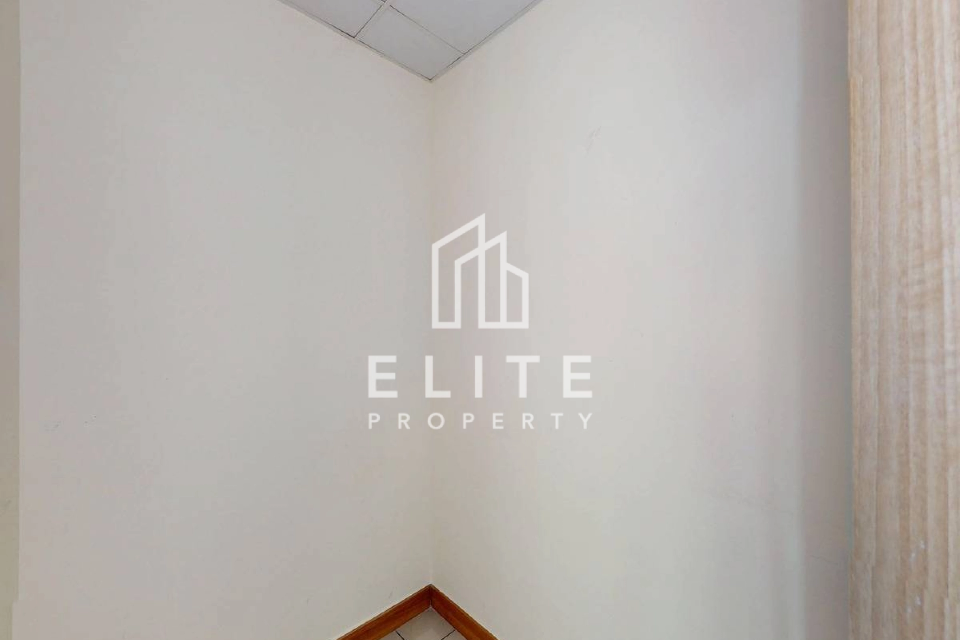 Flexible Cheques | Golf Course View | Large Layout
