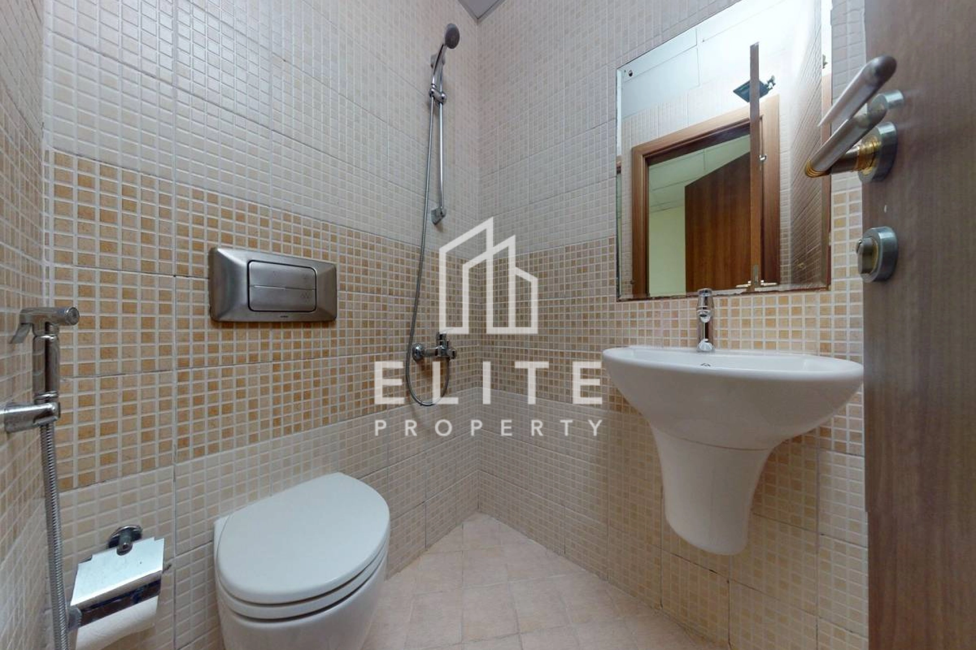 Flexible Cheques | Golf Course View | Large Layout
