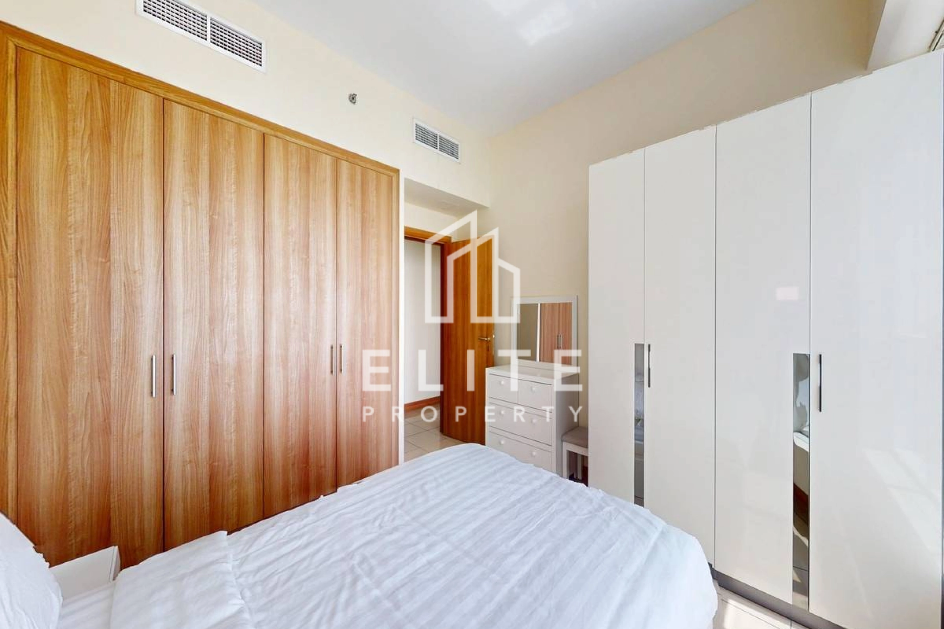 Flexible Cheques | Golf Course View | Large Layout