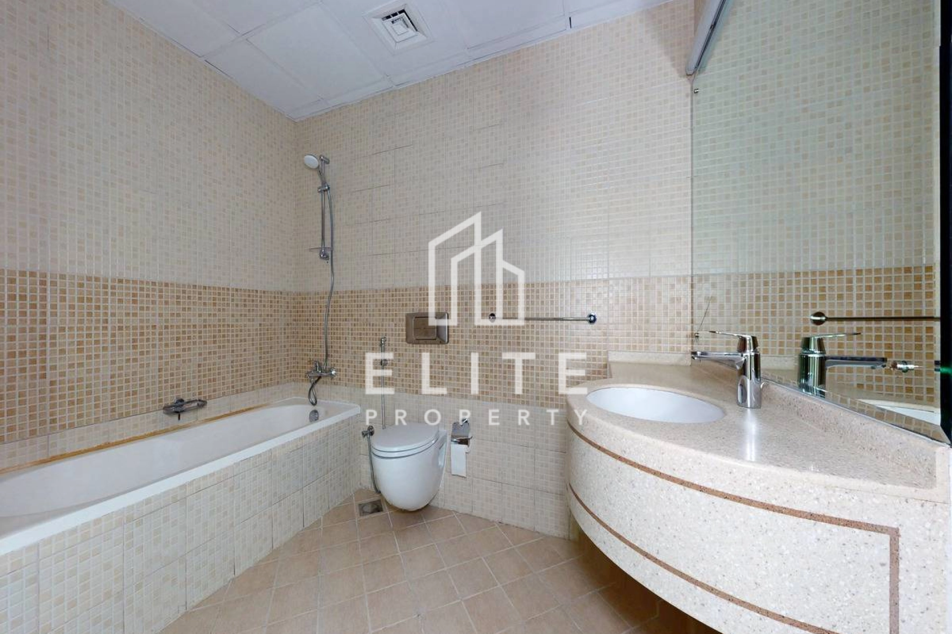 Flexible Cheques | Golf Course View | Large Layout