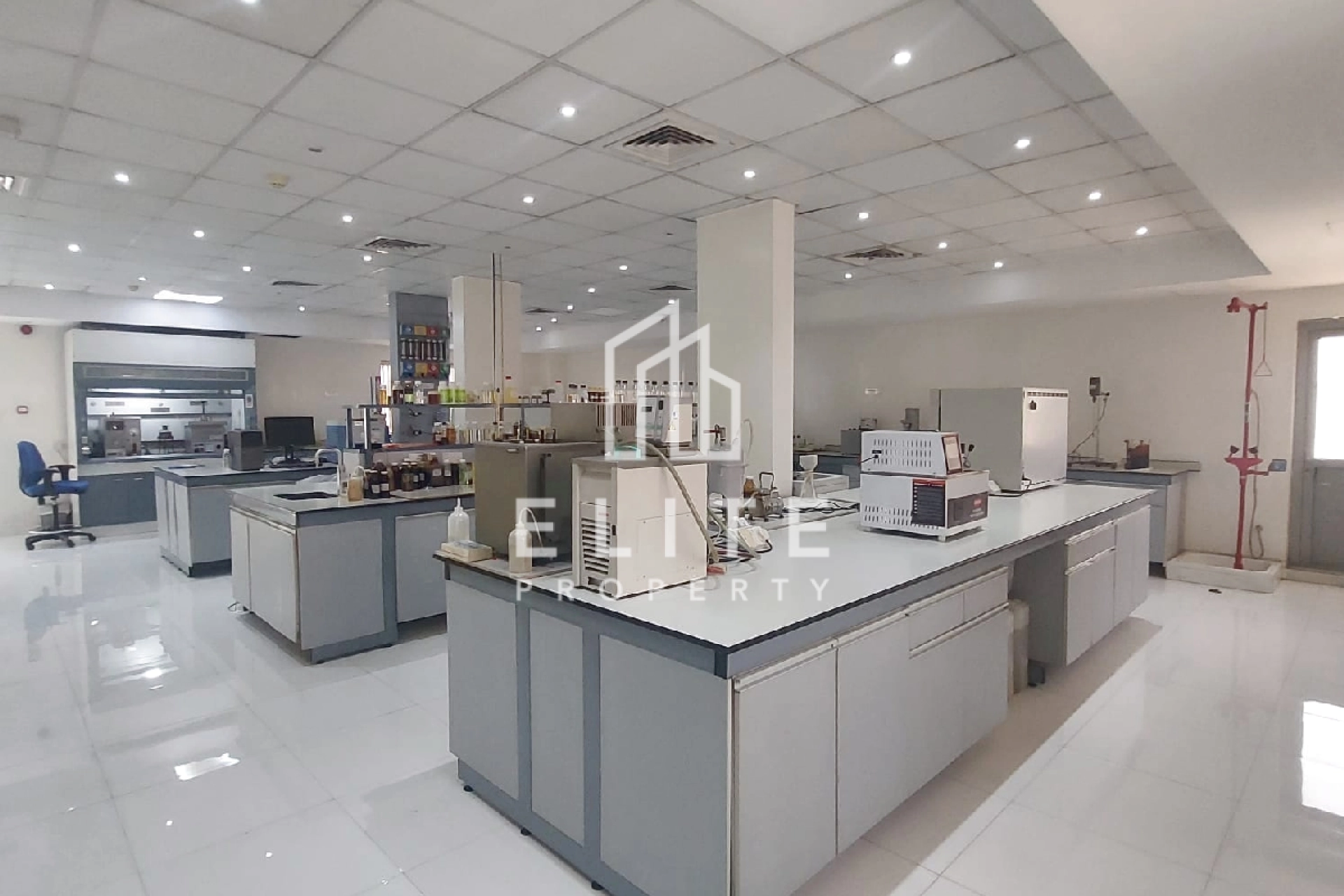 FULL OPERATIONAL OIL REFINERY LOCATED IN SHARJAH FREEZONE, HAMRIYAH ZONE 2