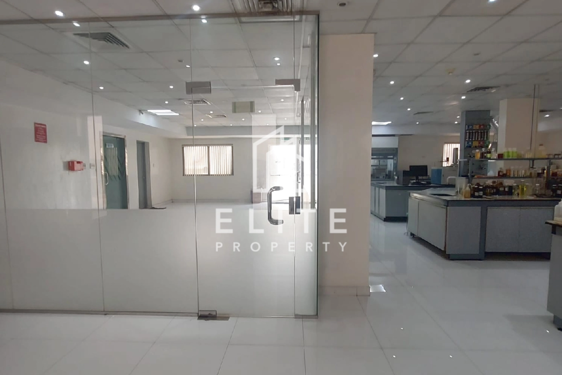 FULL OPERATIONAL OIL REFINERY LOCATED IN SHARJAH FREEZONE, HAMRIYAH ZONE 2
