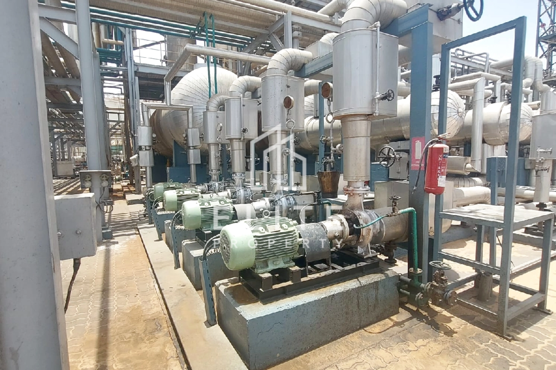 FULL OPERATIONAL OIL REFINERY LOCATED IN SHARJAH FREEZONE, HAMRIYAH ZONE 2