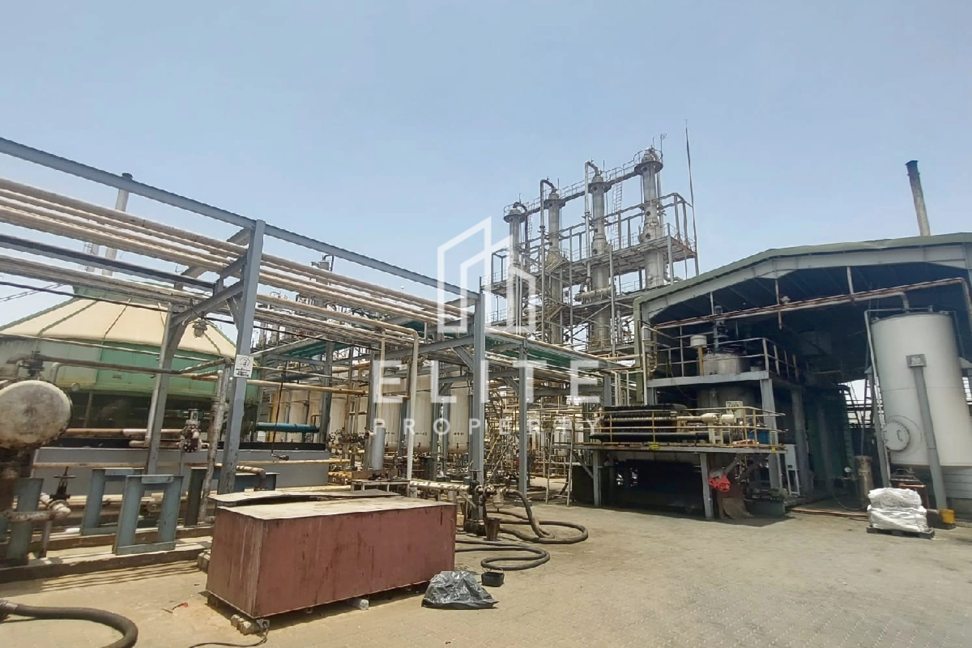 FULL OPERATIONAL OIL REFINERY LOCATED IN SHARJAH FREEZONE, HAMRIYAH ZONE 2