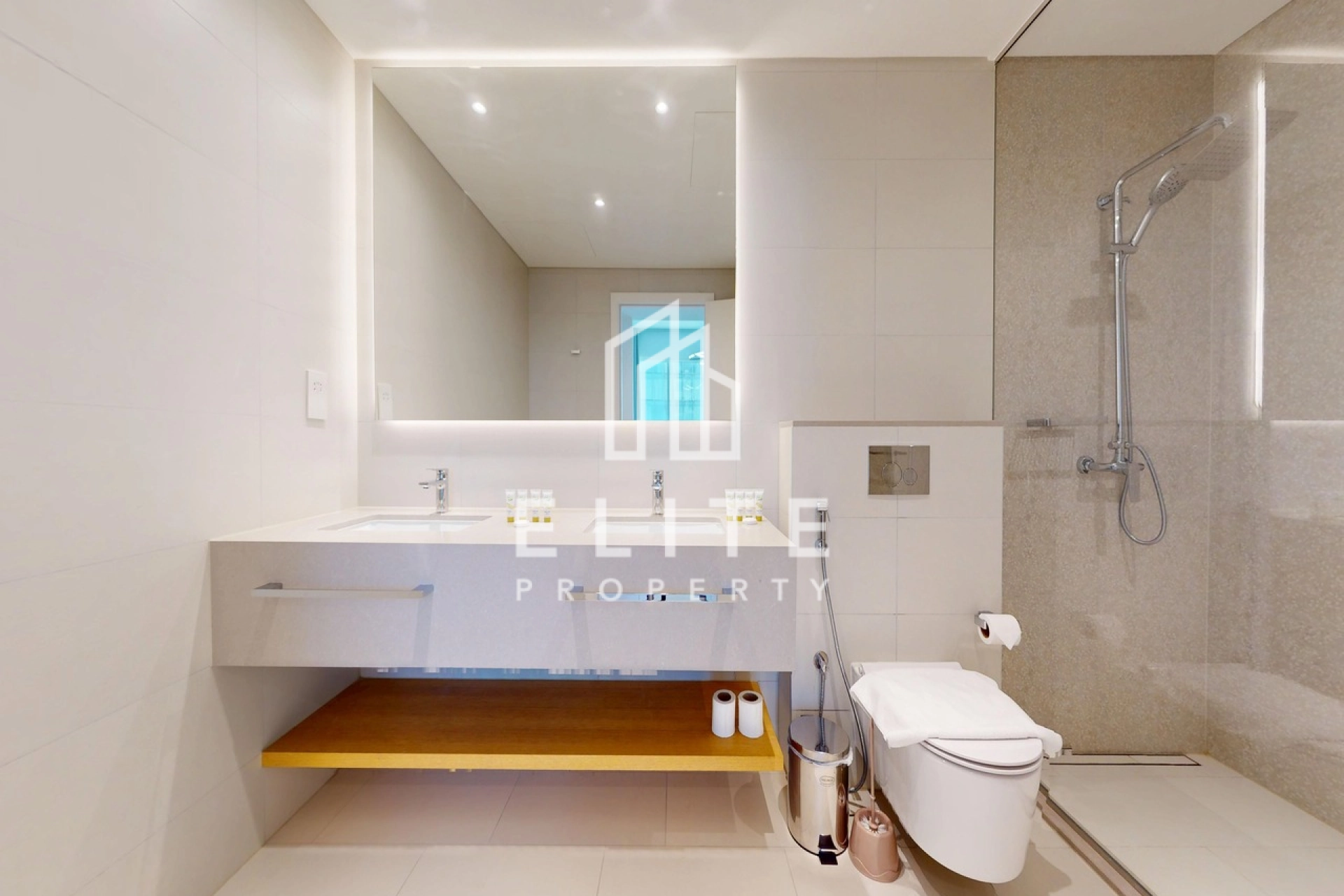 FAIRMONT RESIDENCES