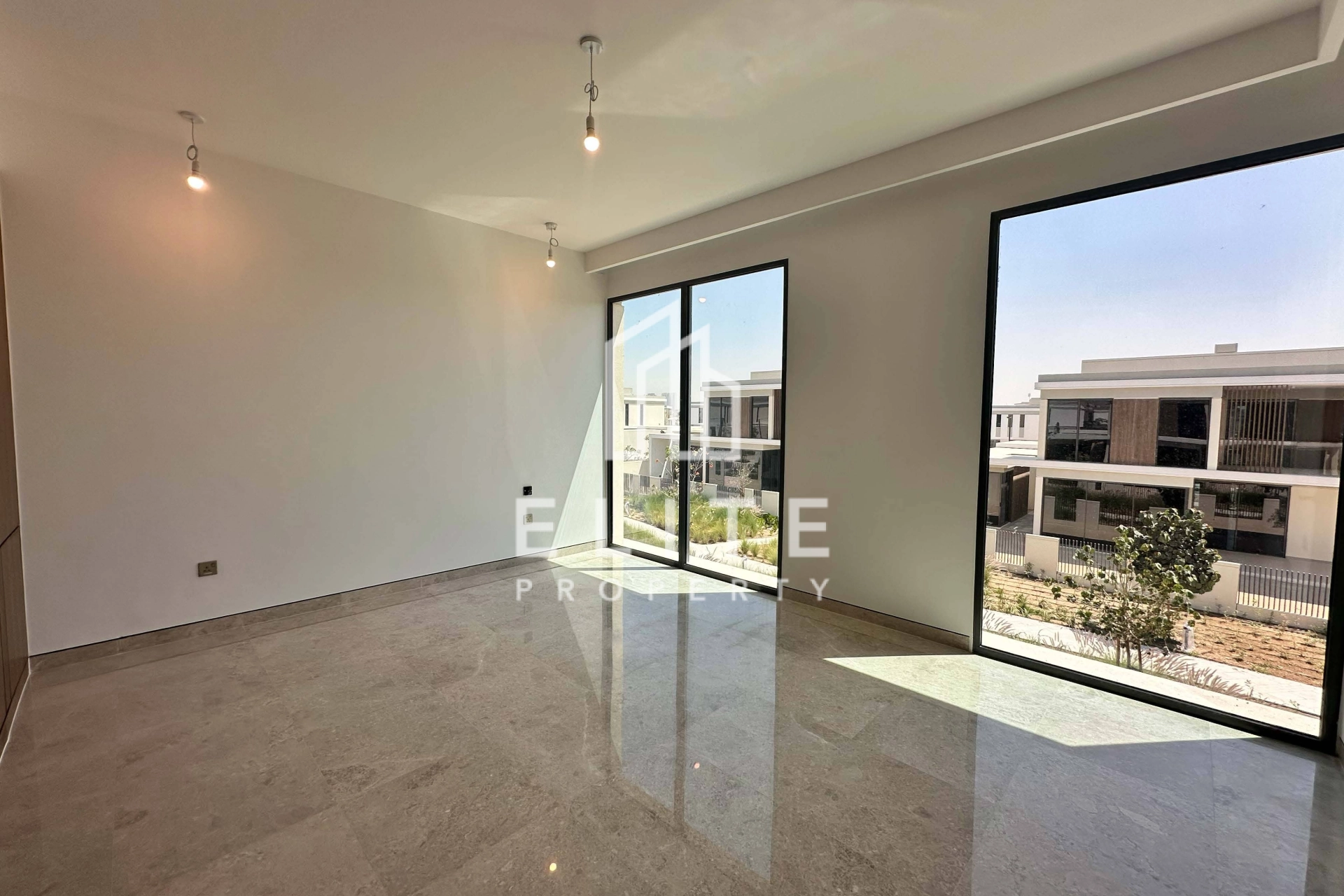 FAIRMONT RESIDENCES