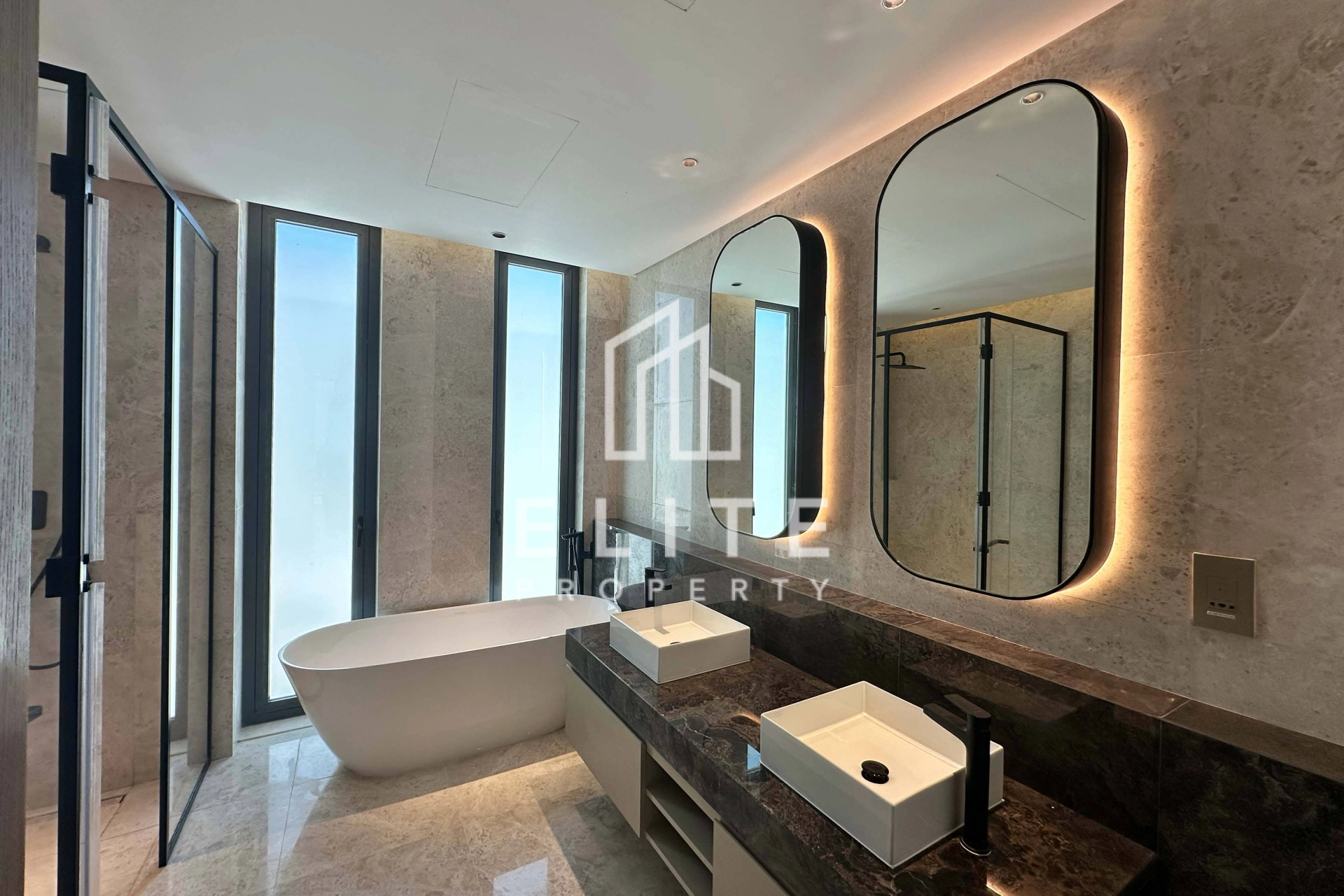 FAIRMONT RESIDENCES