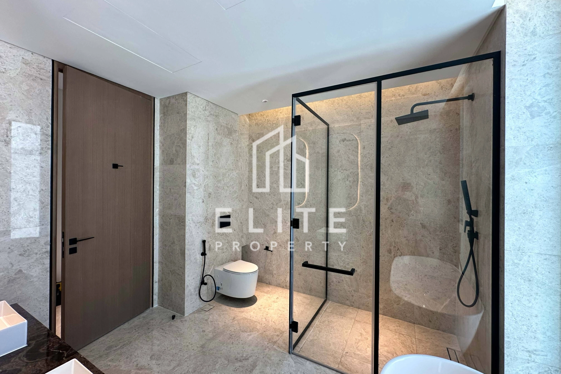 FAIRMONT RESIDENCES