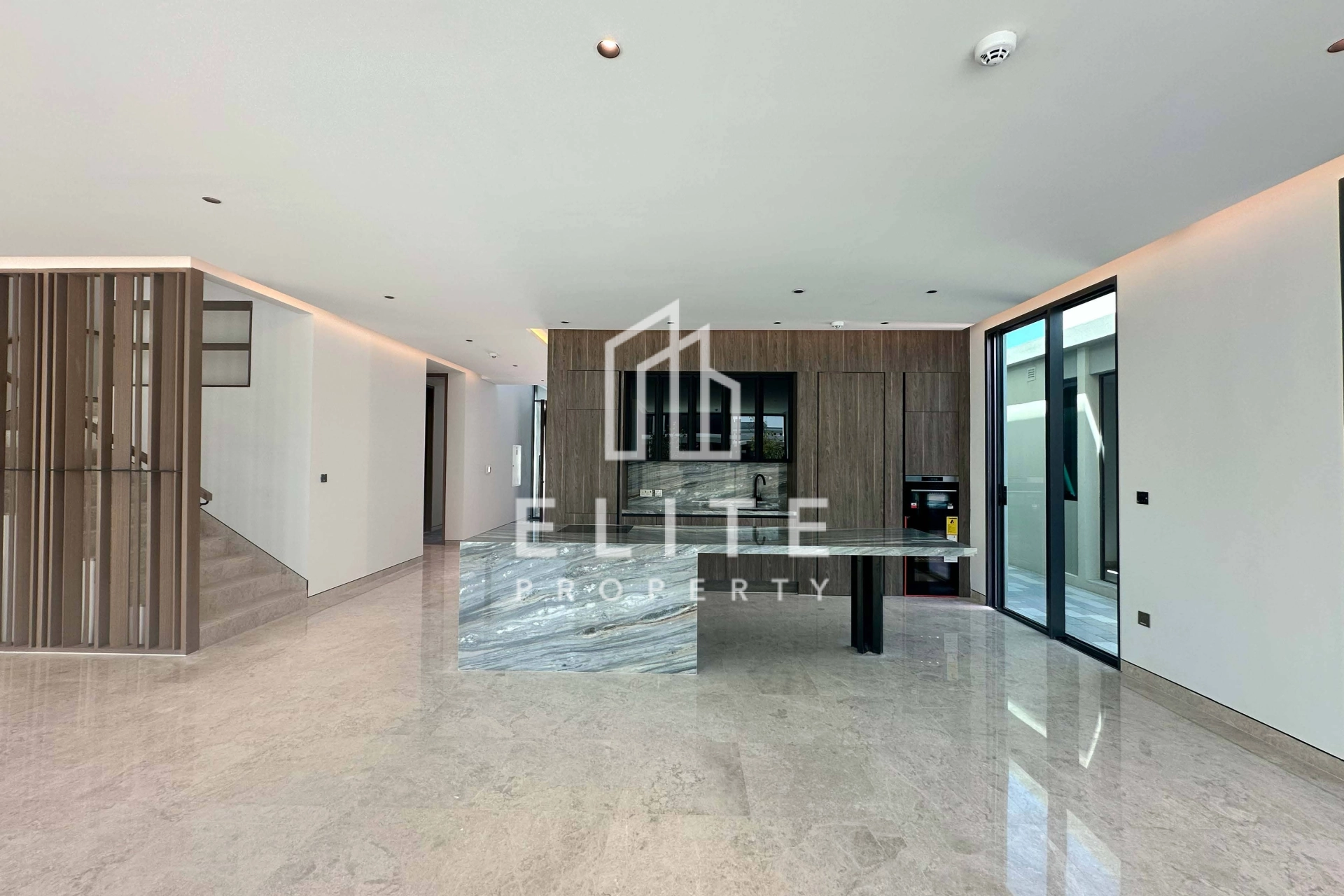 FAIRMONT RESIDENCES
