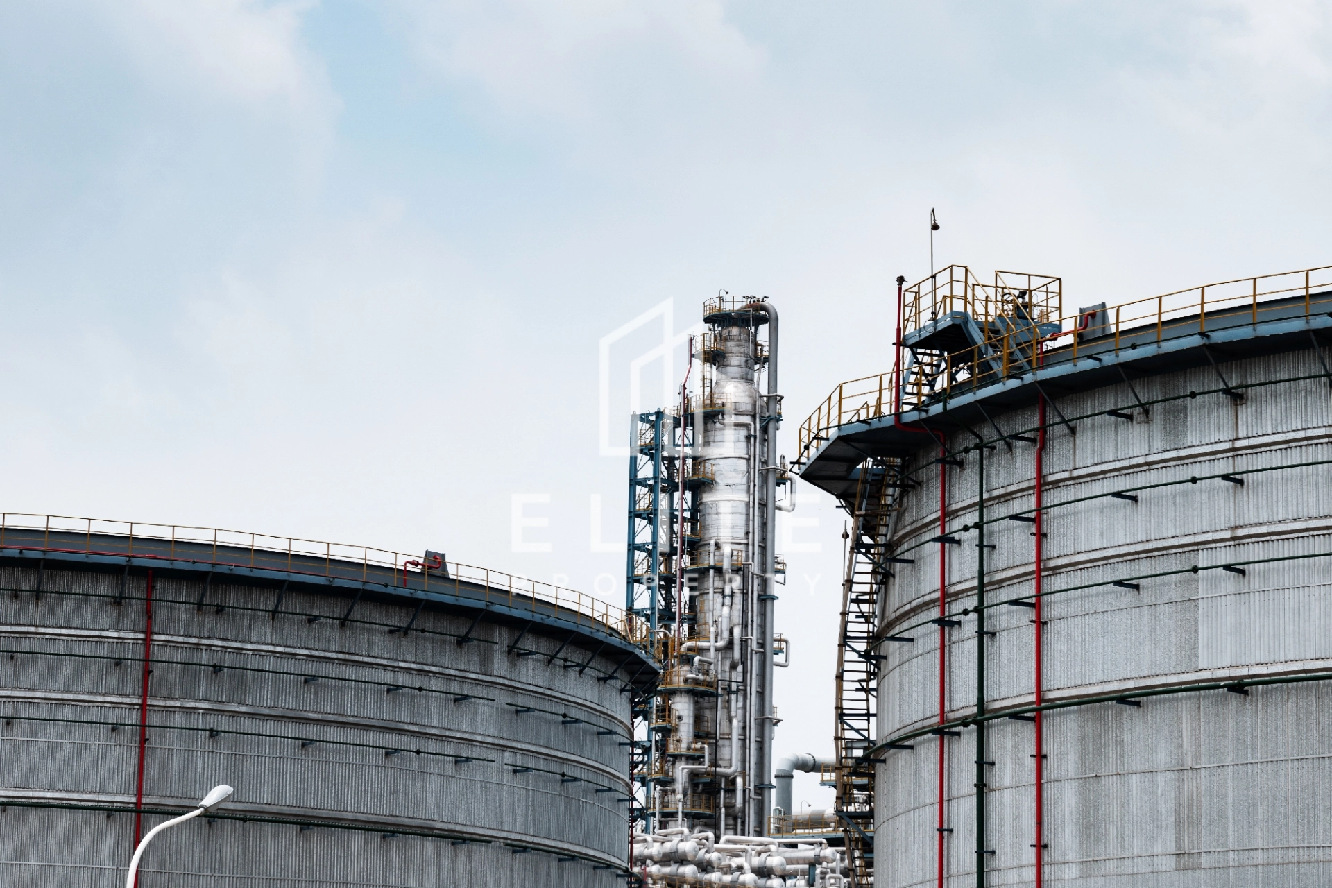 OIL TERMINAL FACILITY  FOR SALE AT  AED 80,000,000 / USD 21,783,526