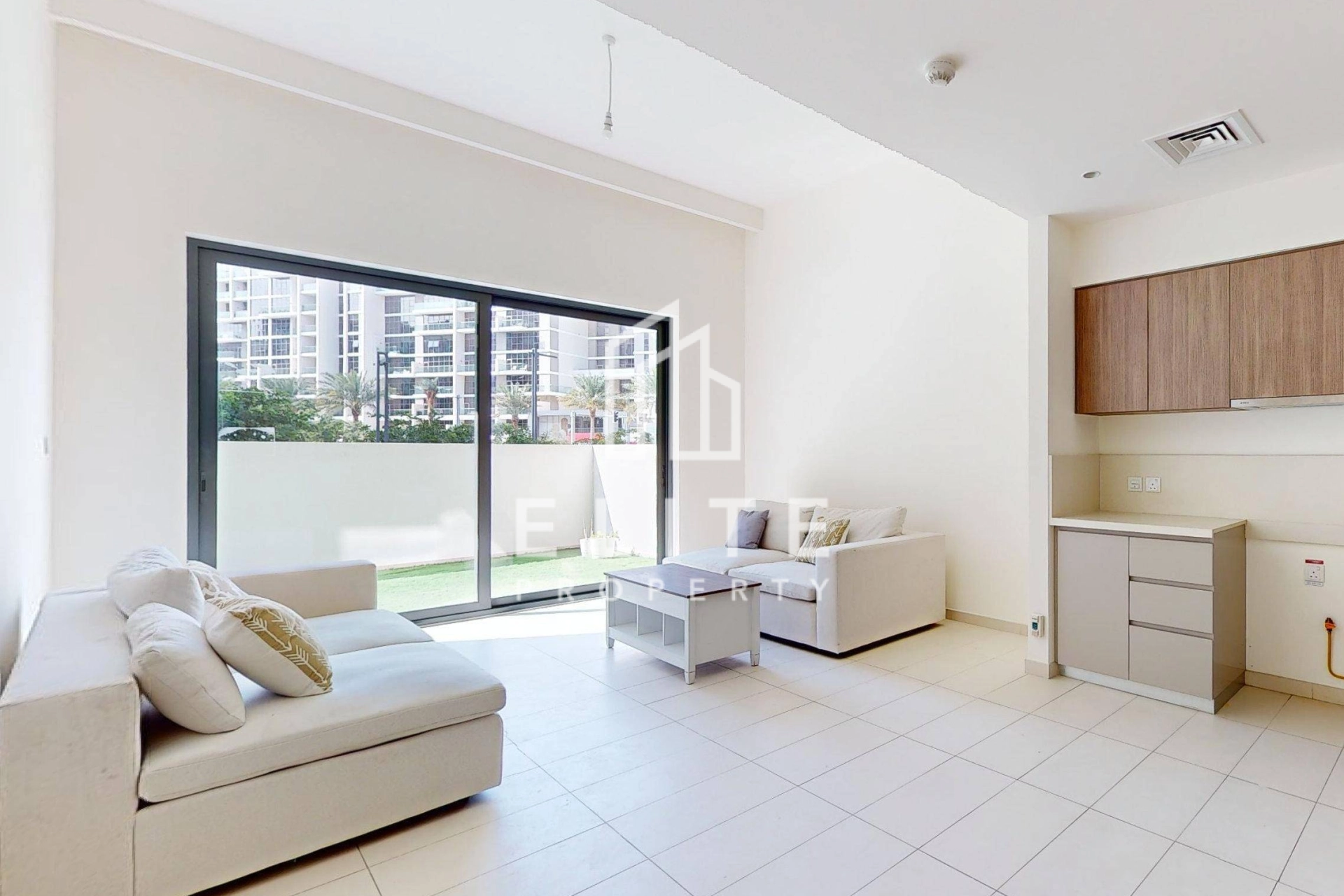 FAIRMONT RESIDENCES