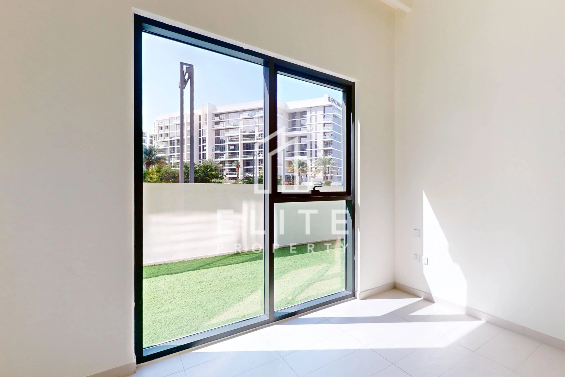 FAIRMONT RESIDENCES