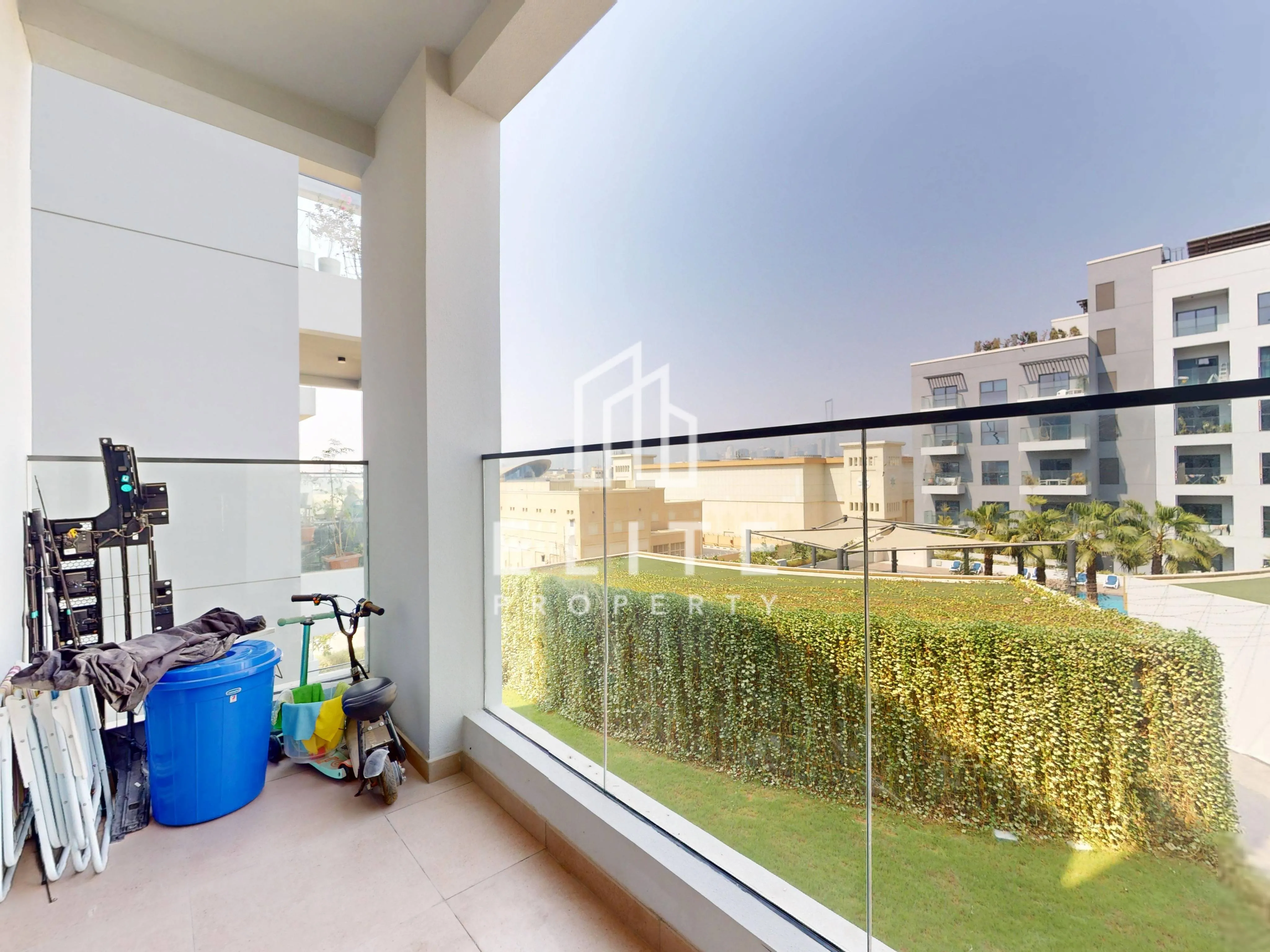 FAIRMONT RESIDENCES