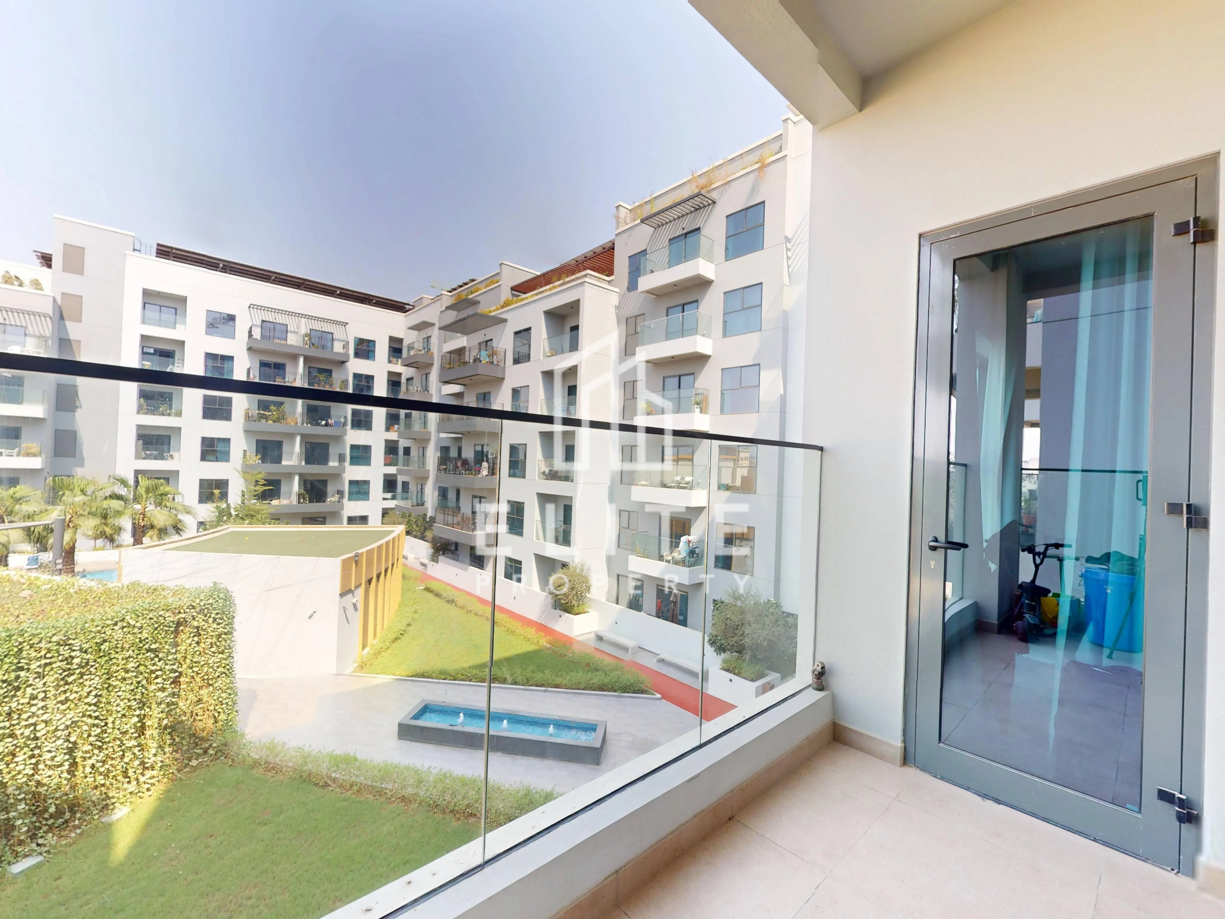 FAIRMONT RESIDENCES