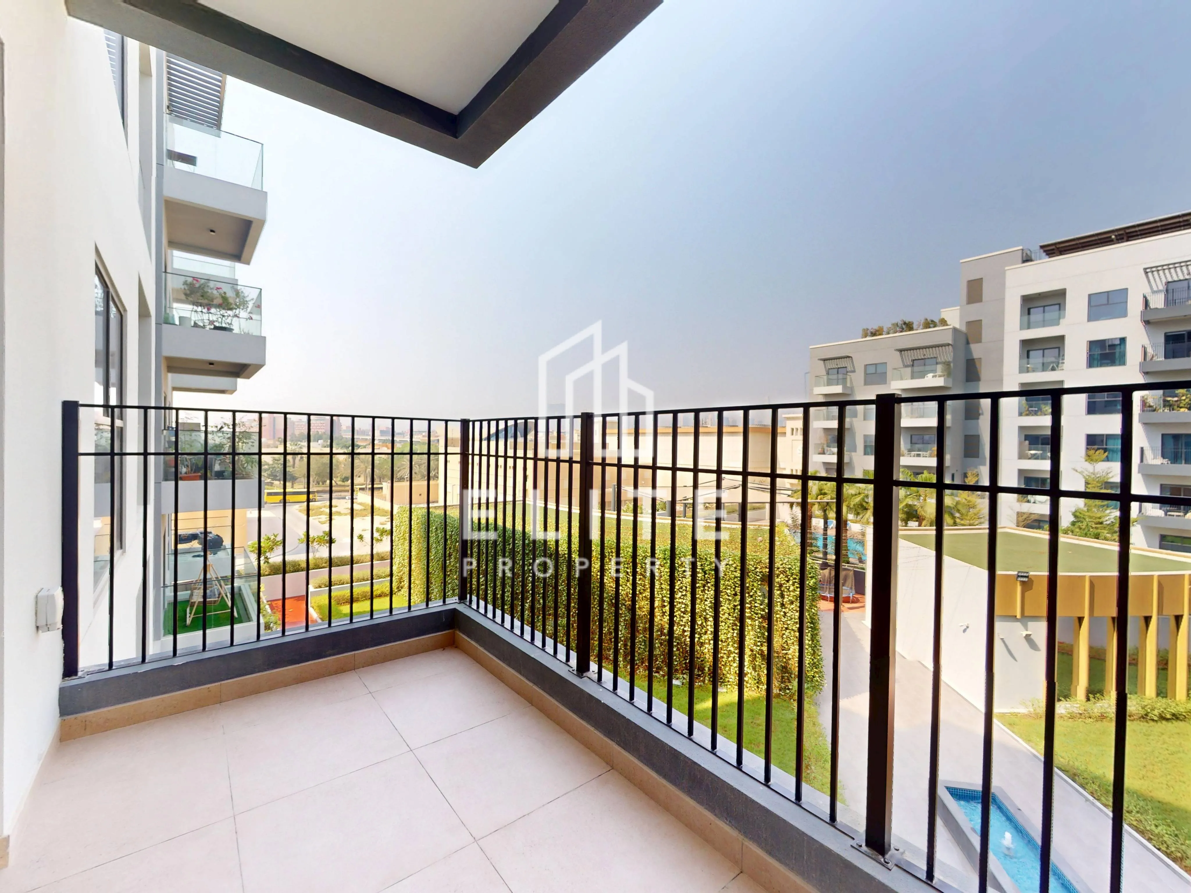 FAIRMONT RESIDENCES