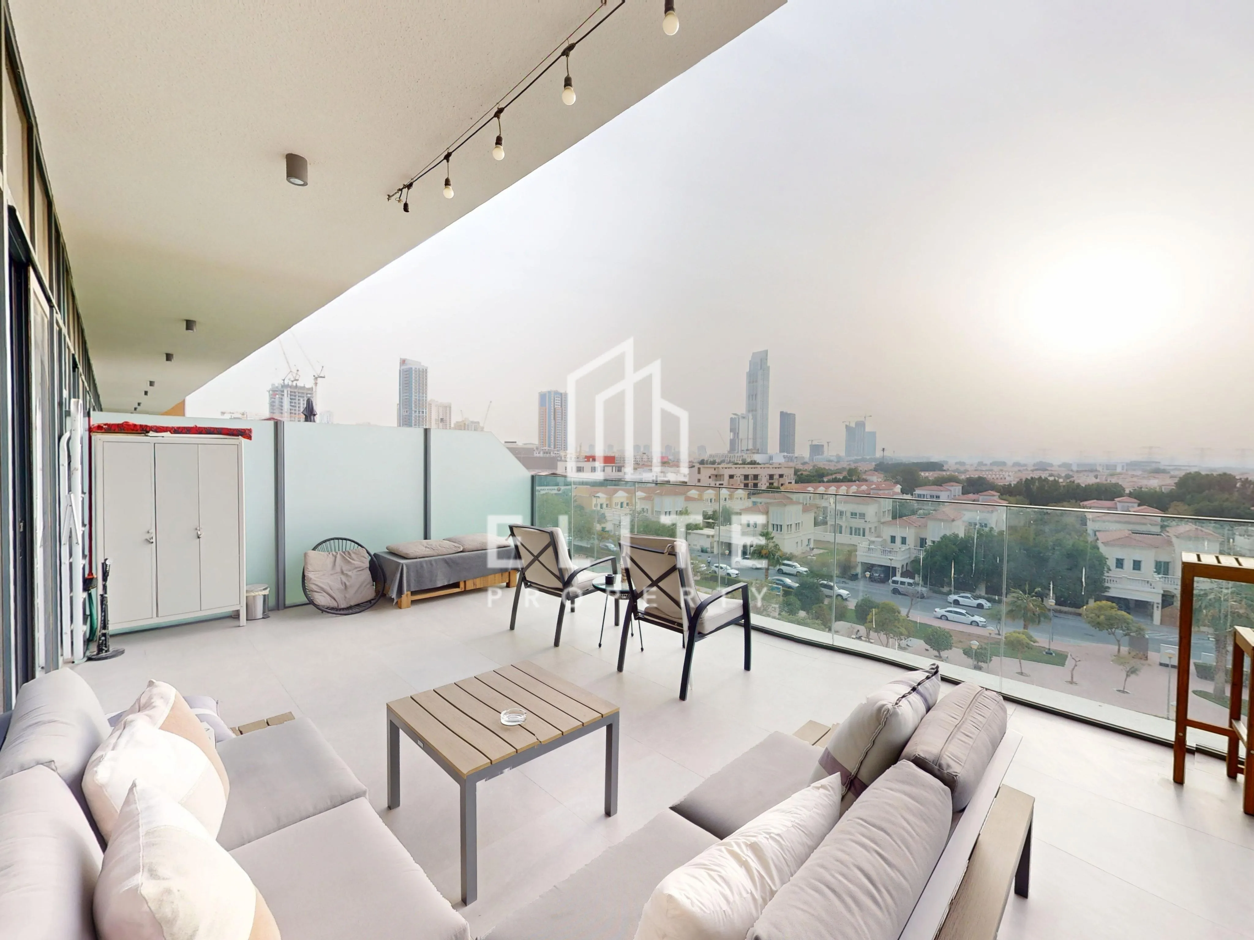 FAIRMONT RESIDENCES