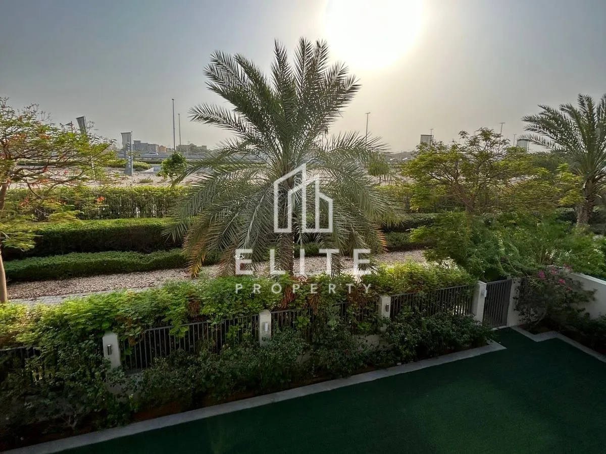 FAIRMONT RESIDENCES
