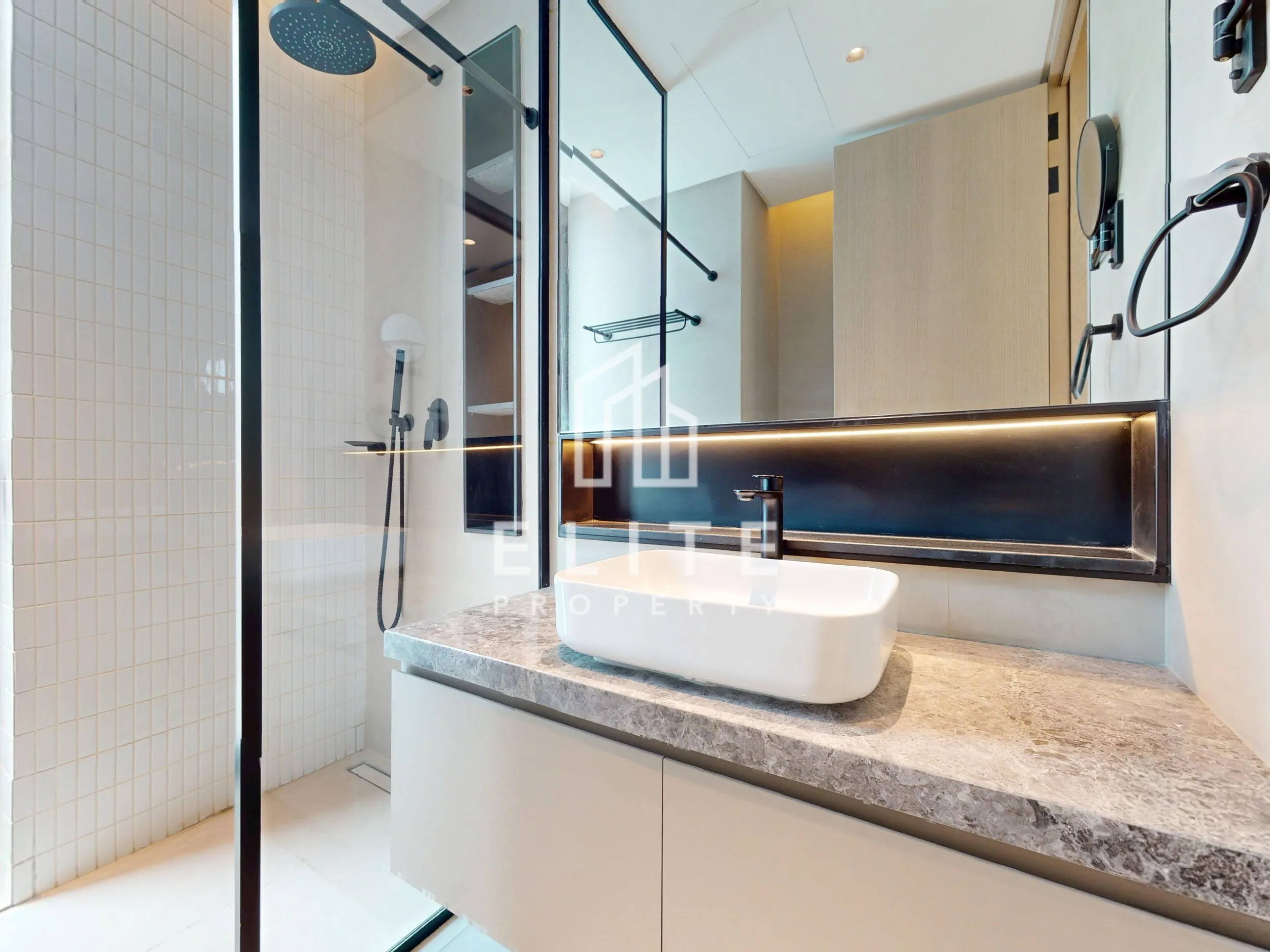 FAIRMONT RESIDENCES