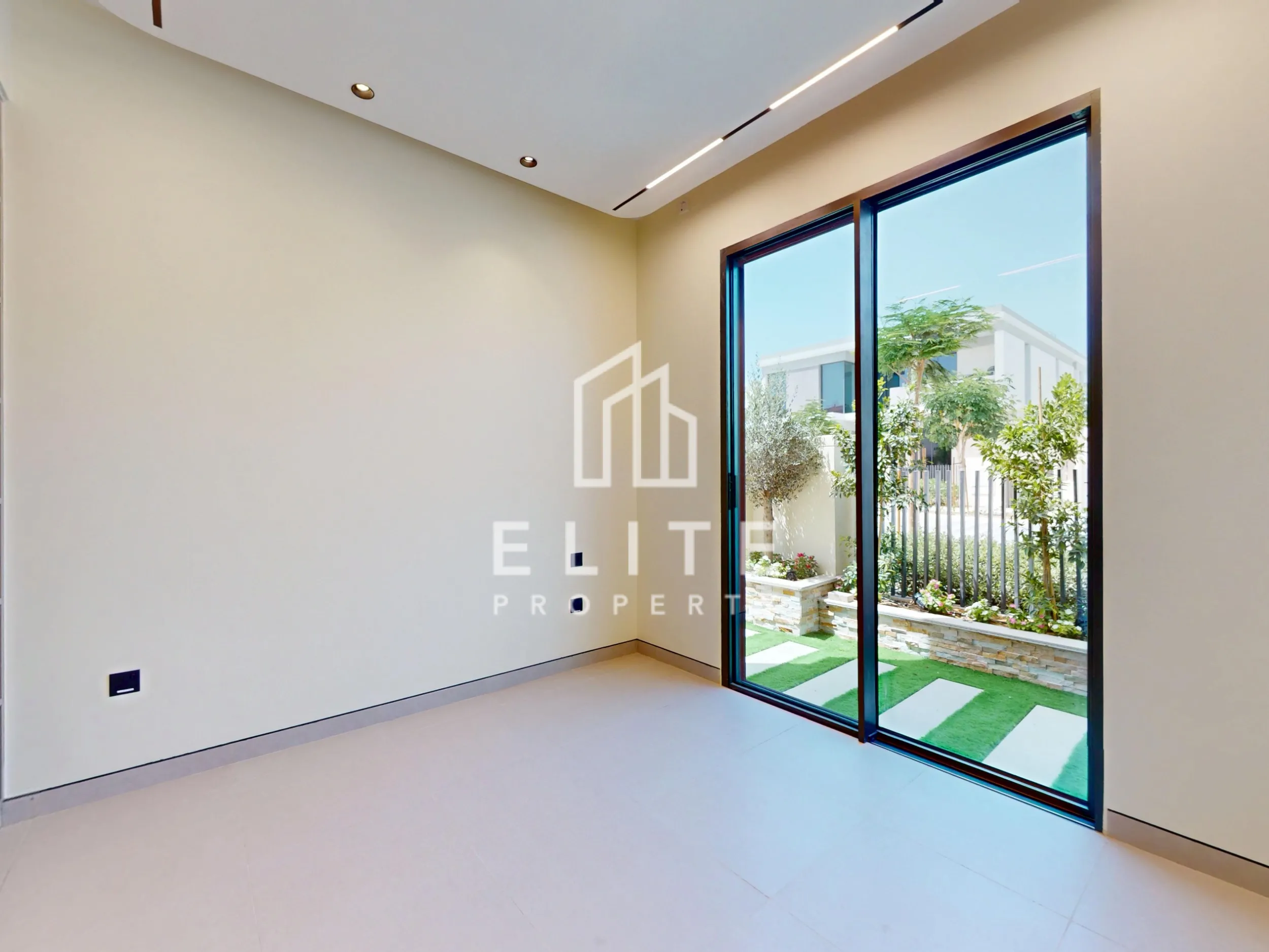 FAIRMONT RESIDENCES