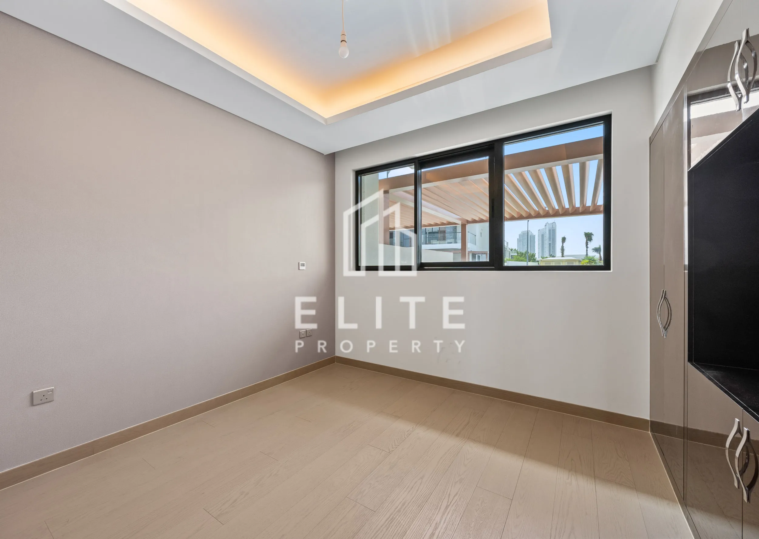 FAIRMONT RESIDENCES