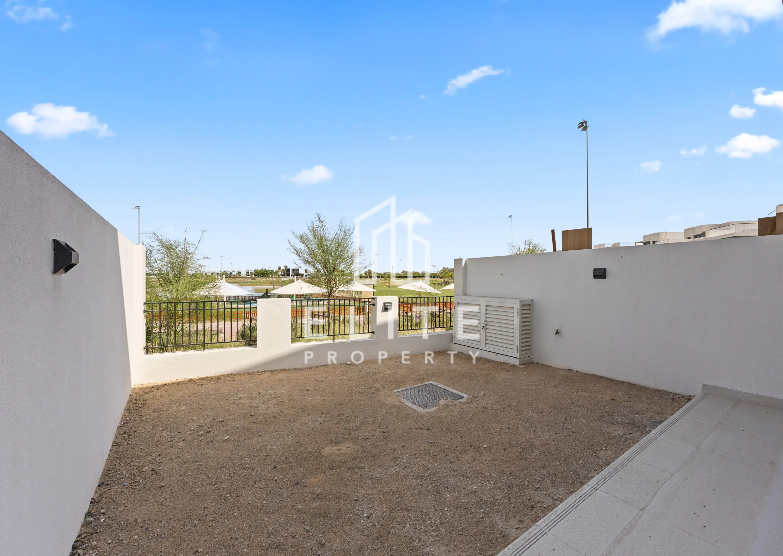 FAIRMONT RESIDENCES