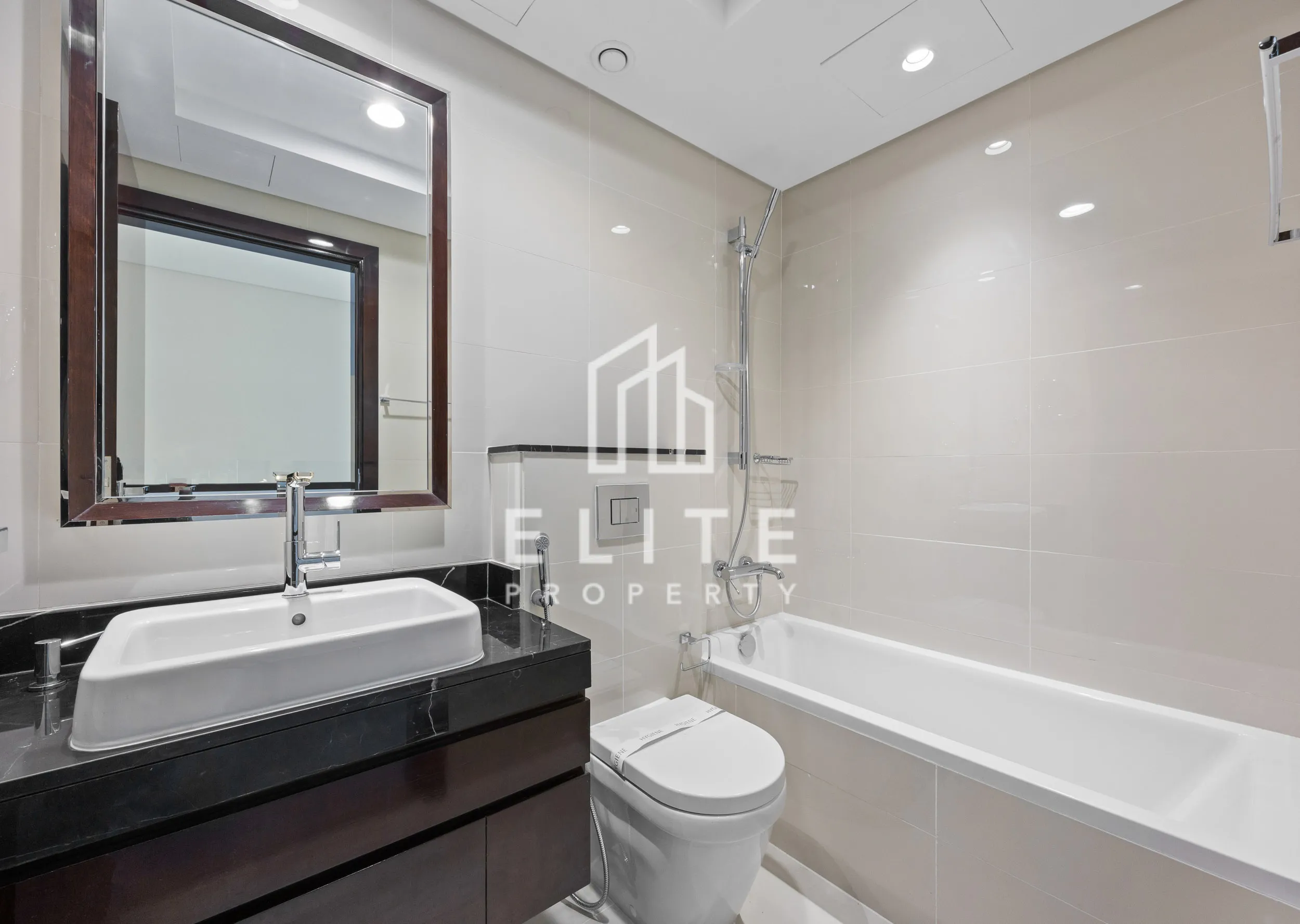 FAIRMONT RESIDENCES