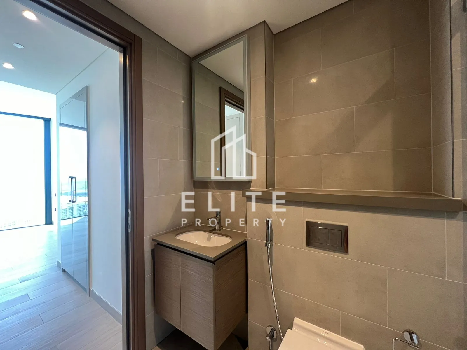 FAIRMONT RESIDENCES