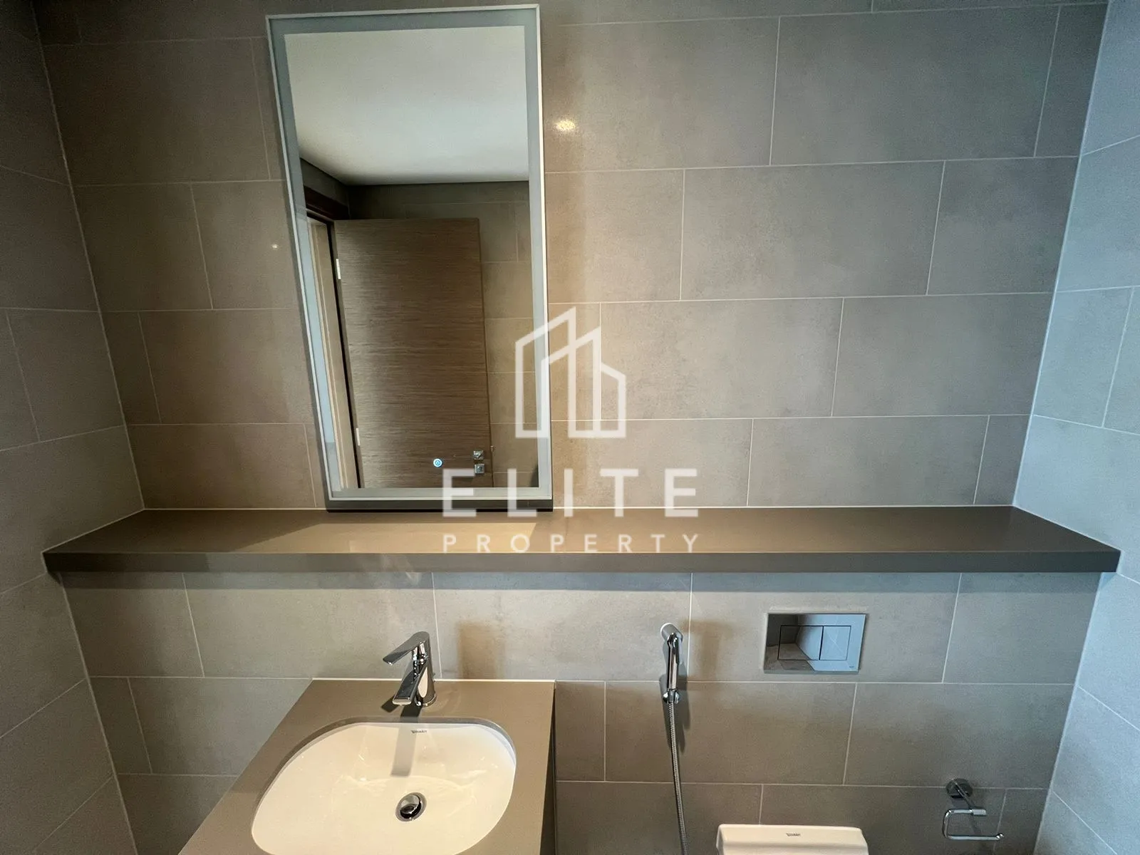 FAIRMONT RESIDENCES
