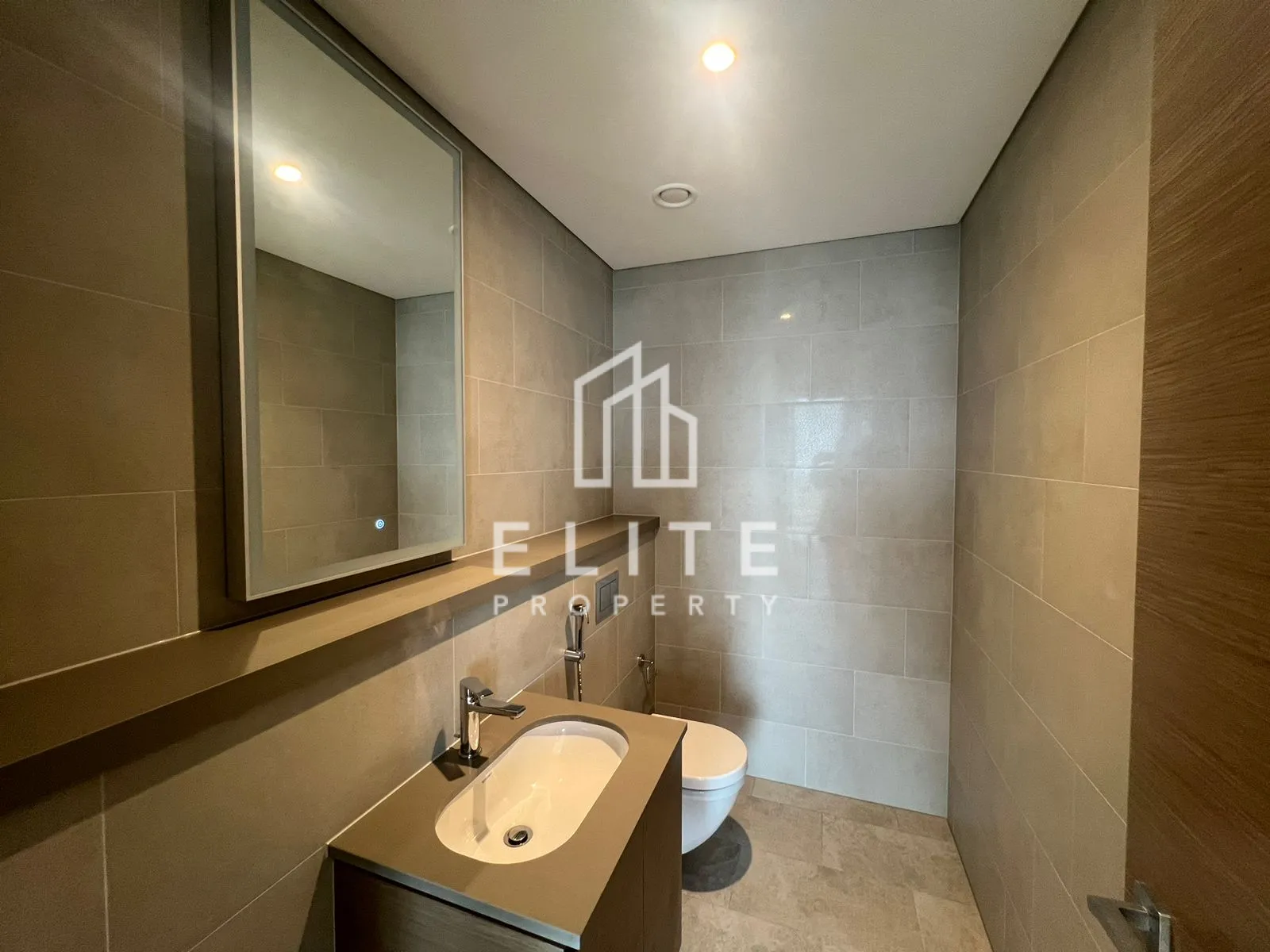 FAIRMONT RESIDENCES
