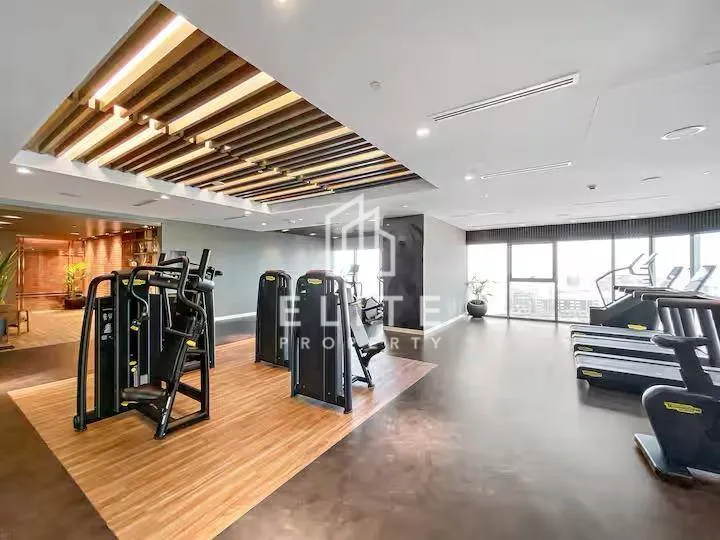 FAIRMONT RESIDENCES