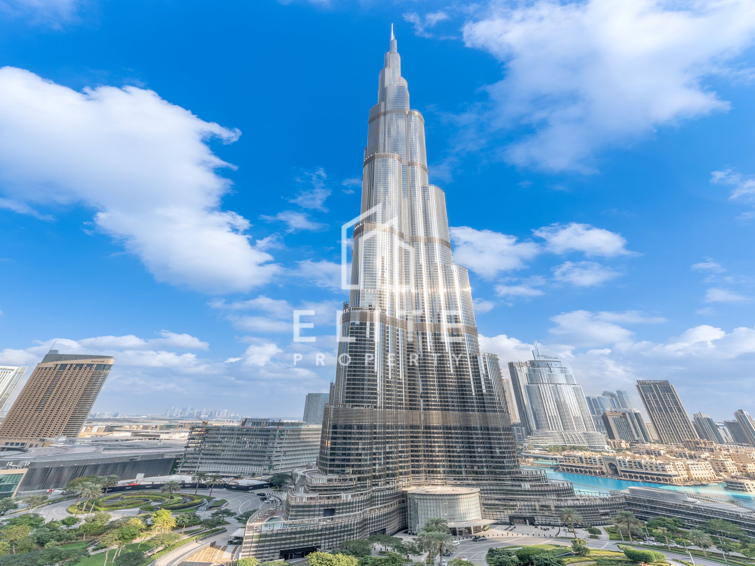 Burj Khalifa View | Fully Furnished | Vacant