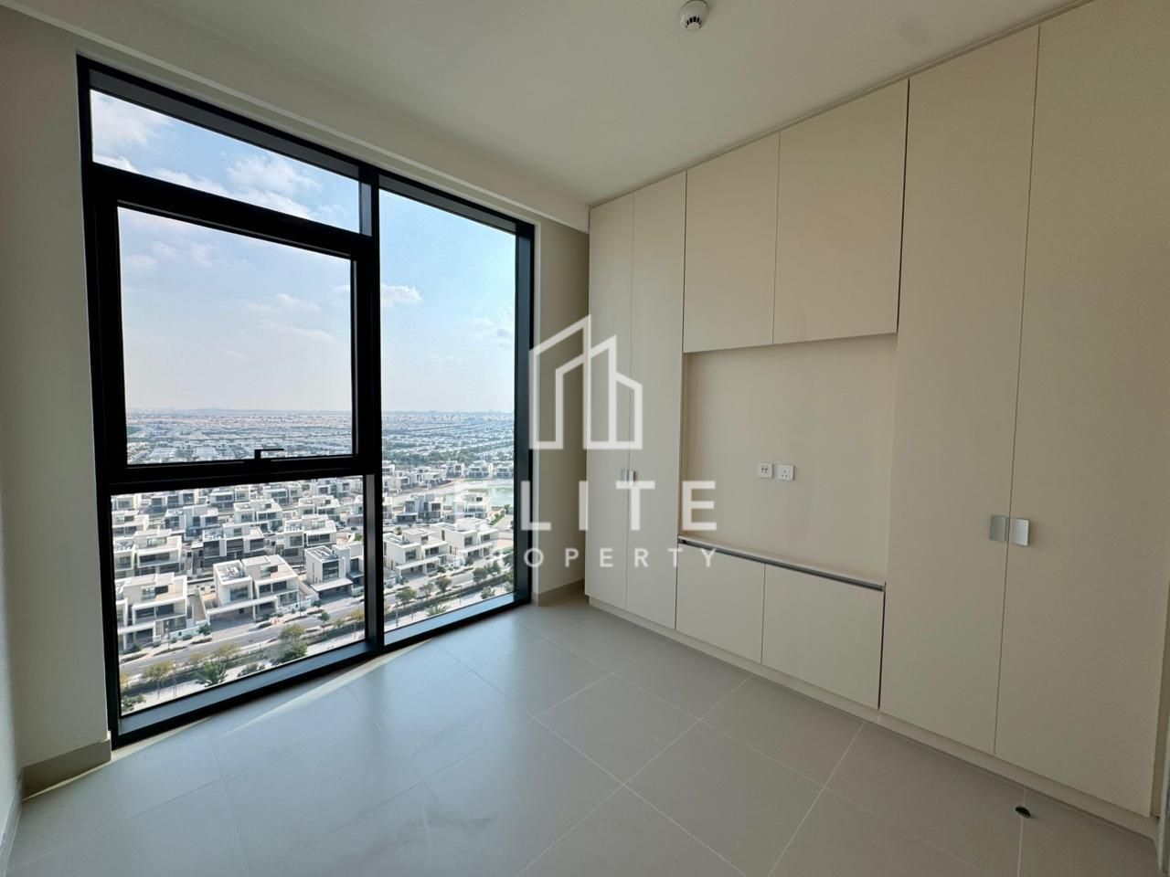 HIGH FLOOR, BRAND NEW, AMAZING AMENITIES, VIEW NOW