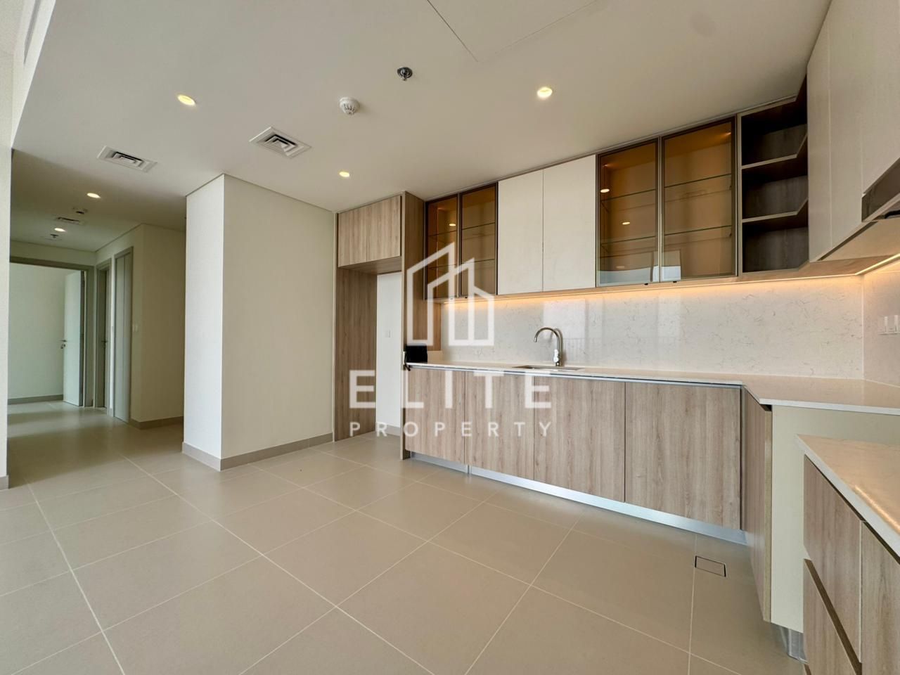 HIGH FLOOR, BRAND NEW, AMAZING AMENITIES, VIEW NOW