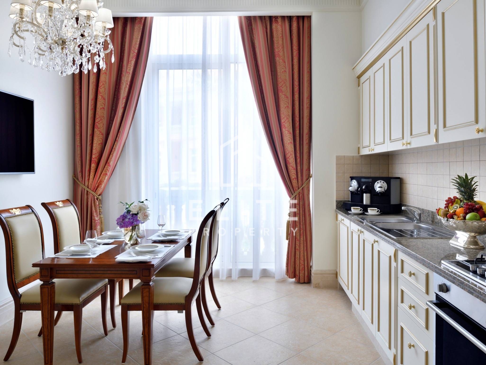 4-Bedroom Villa at Raffles The Palm Dubai with Garden and Direct Beach Access