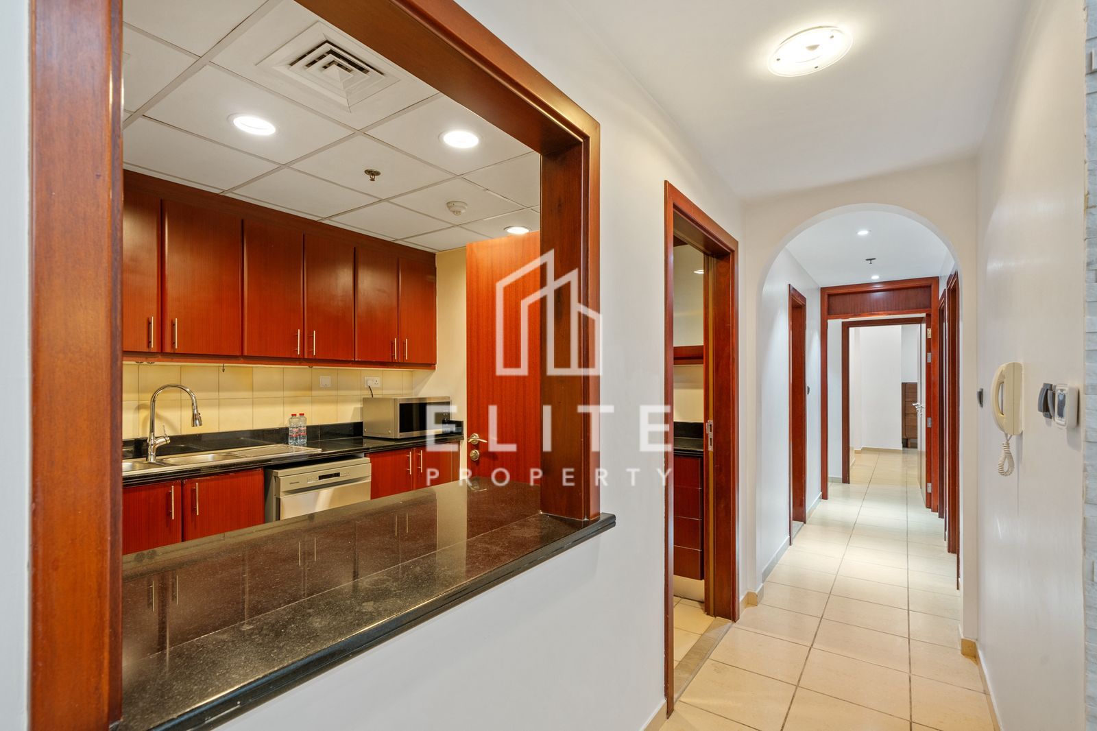 Panoramic Sea Views | Vacant | Well Maintained