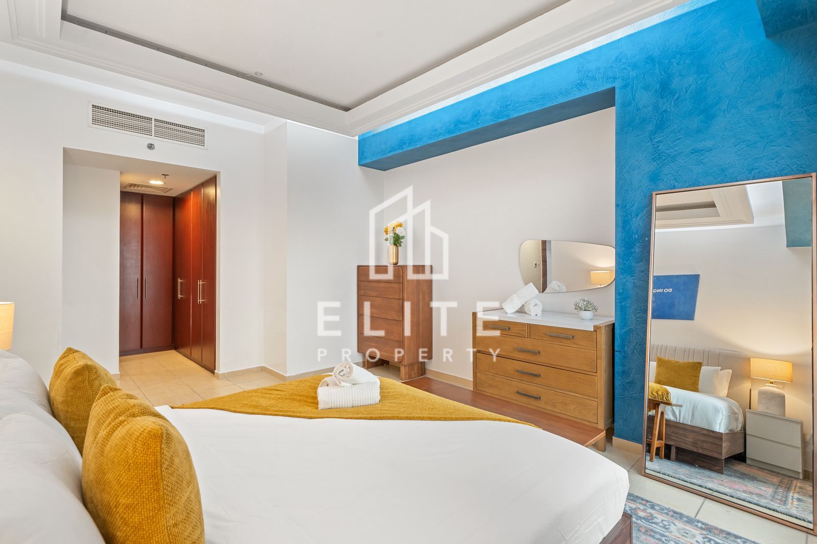Panoramic Sea Views | Vacant | Well Maintained