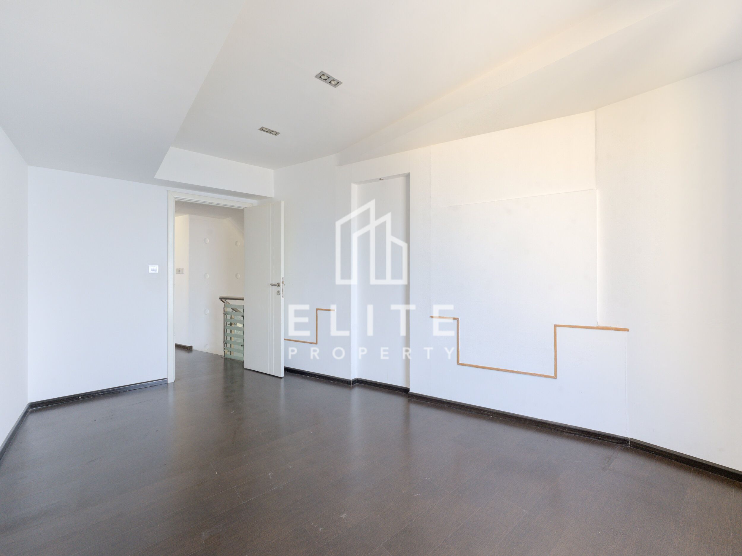 Panoramic Sea Views | Duplex | Highest Floor