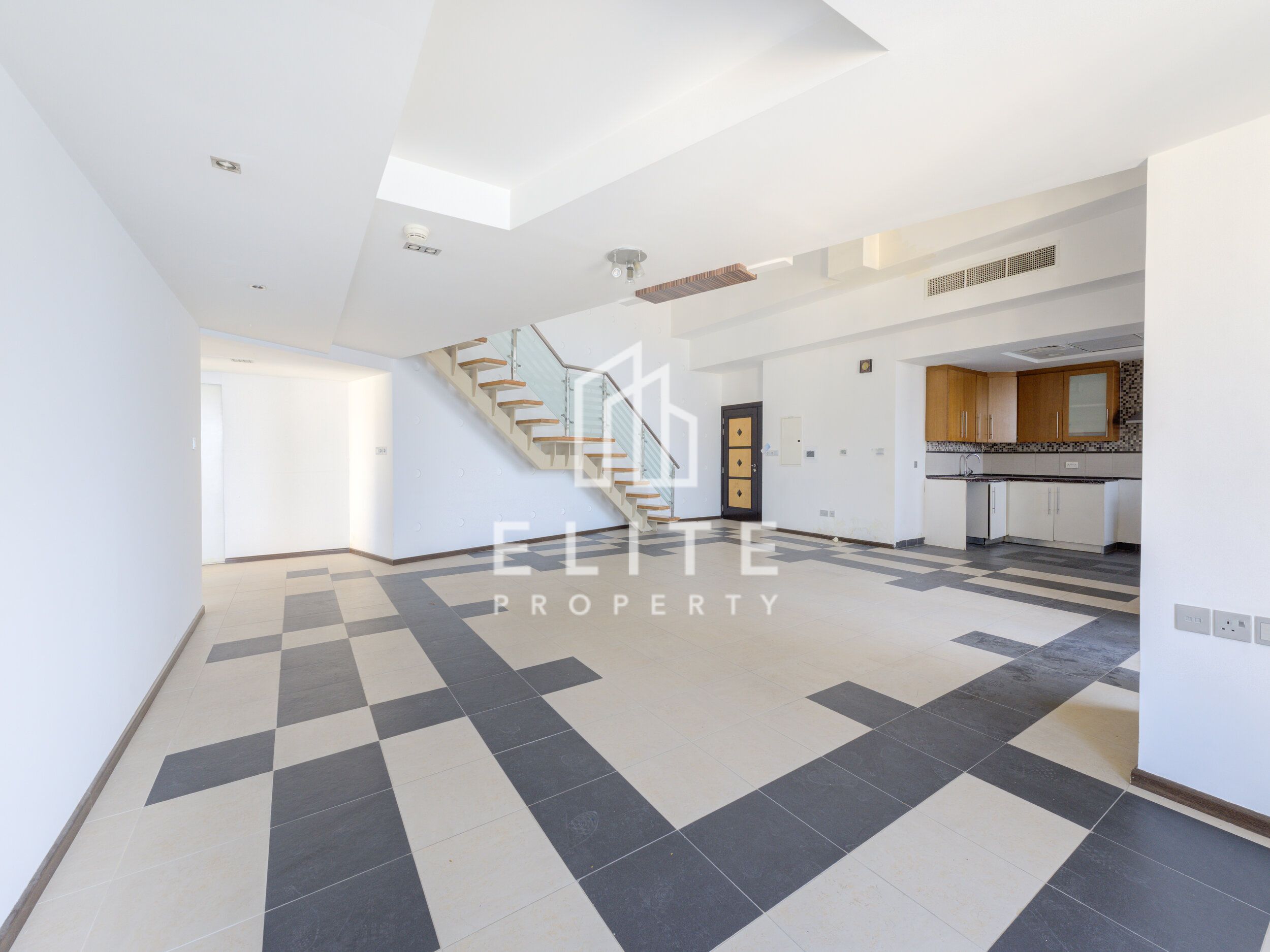 Panoramic Sea Views | Duplex | Highest Floor