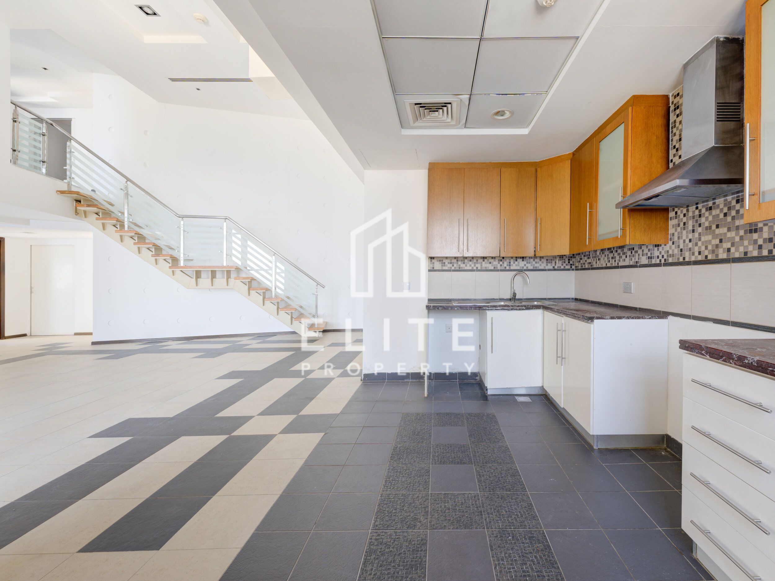 Panoramic Sea Views | Duplex | Highest Floor