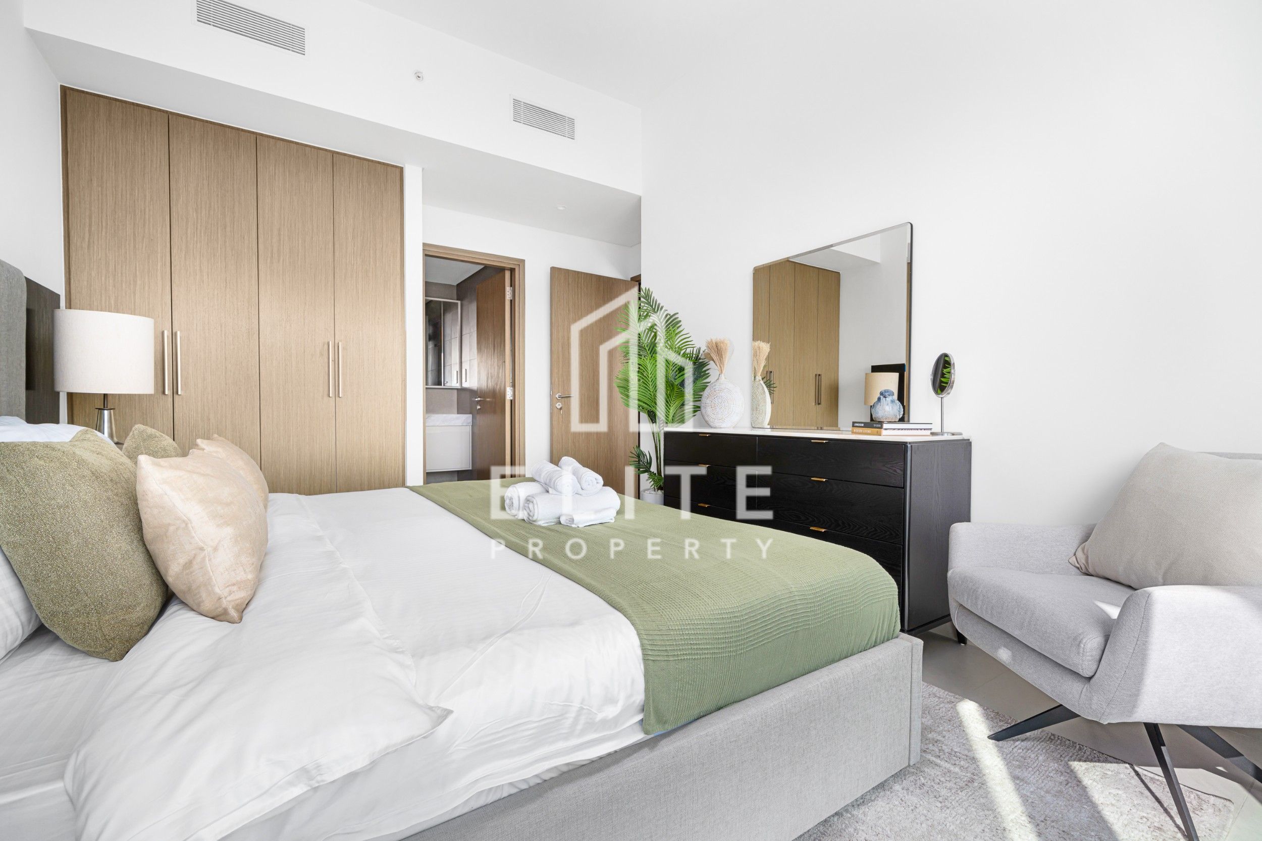 12 Cheques | Cozy 2-BR | Bills İncluded