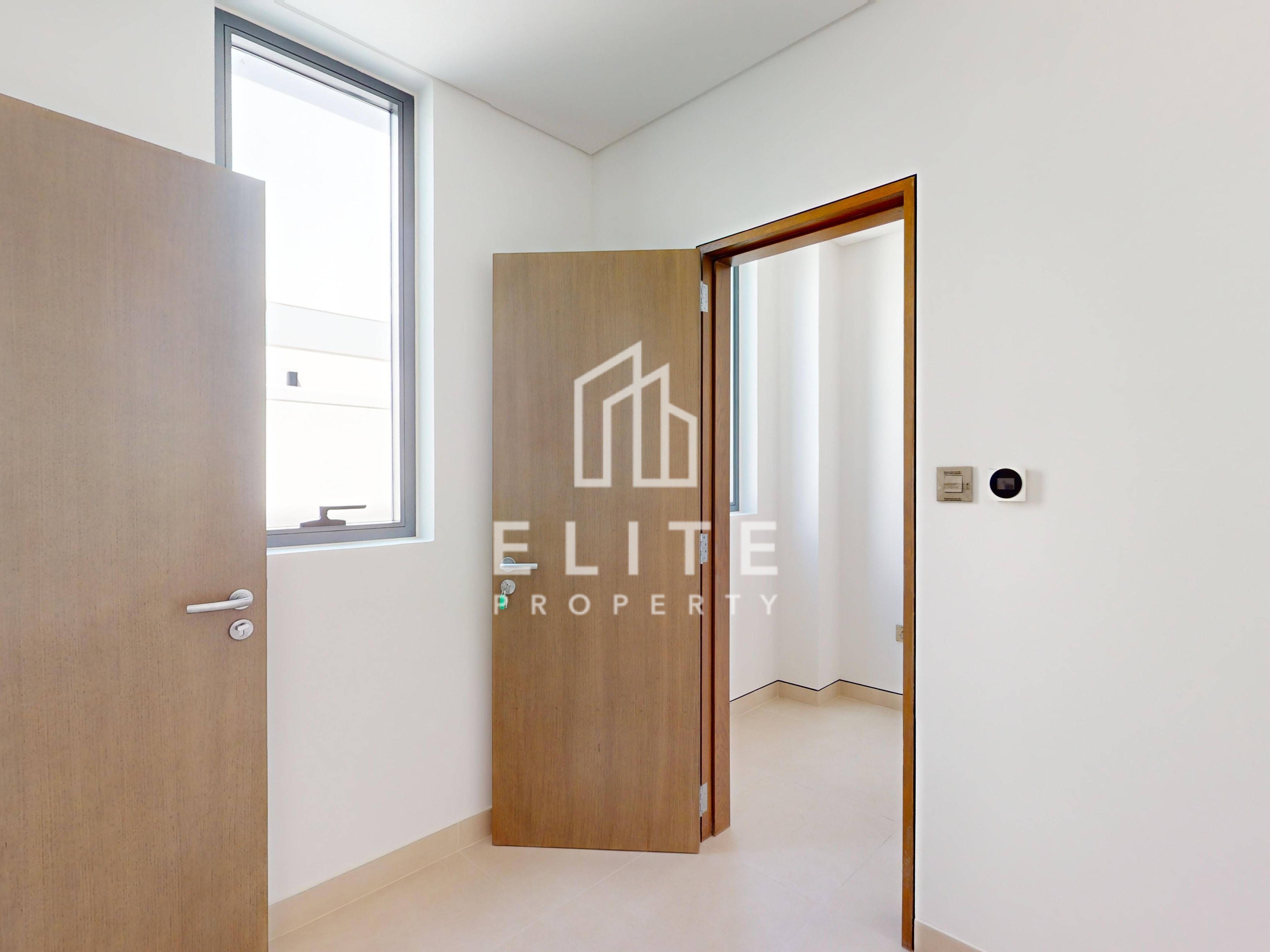 Single Row | Closed Kitchen | Extended Layout