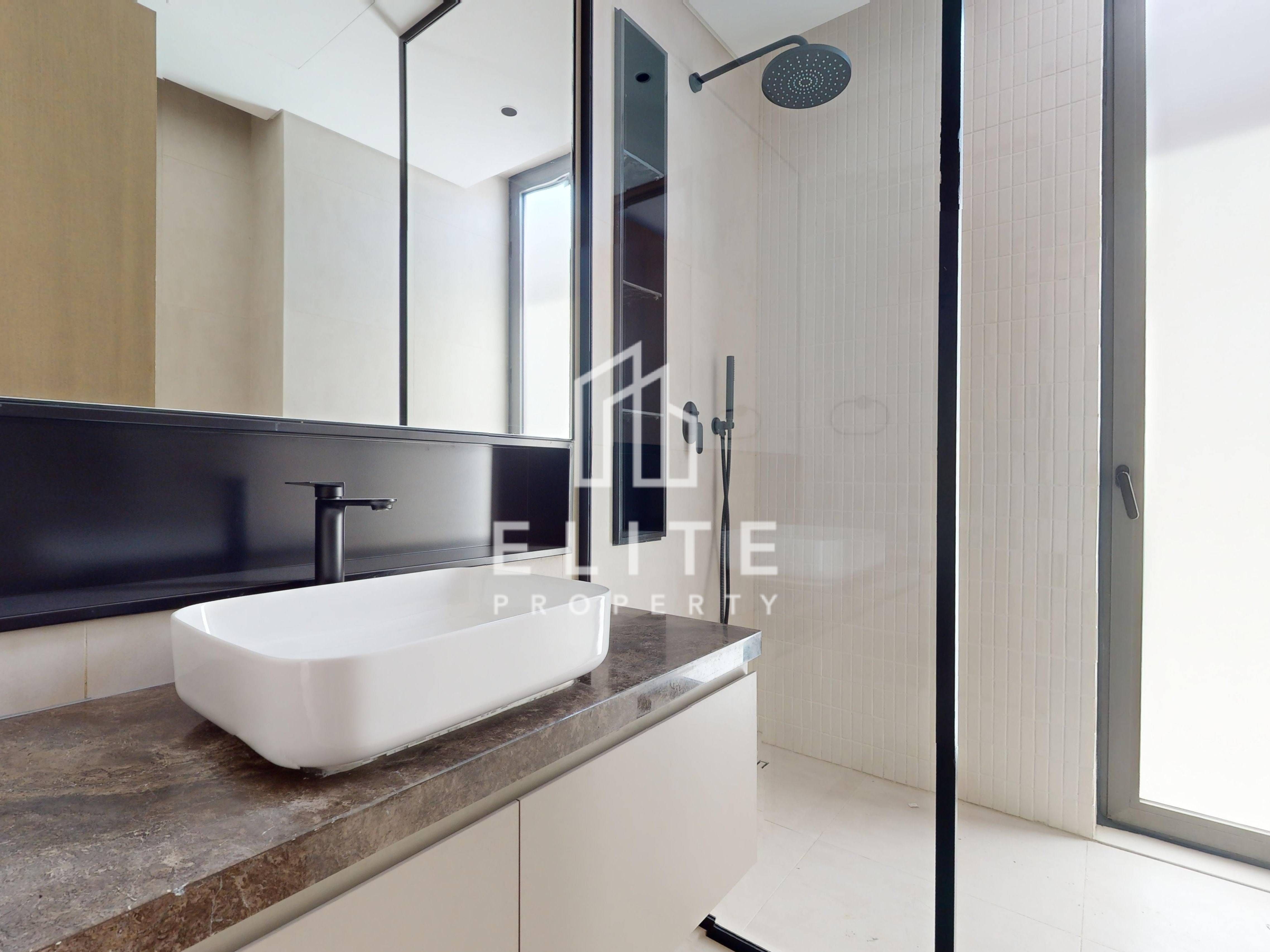 Single Row | Closed Kitchen | Extended Layout