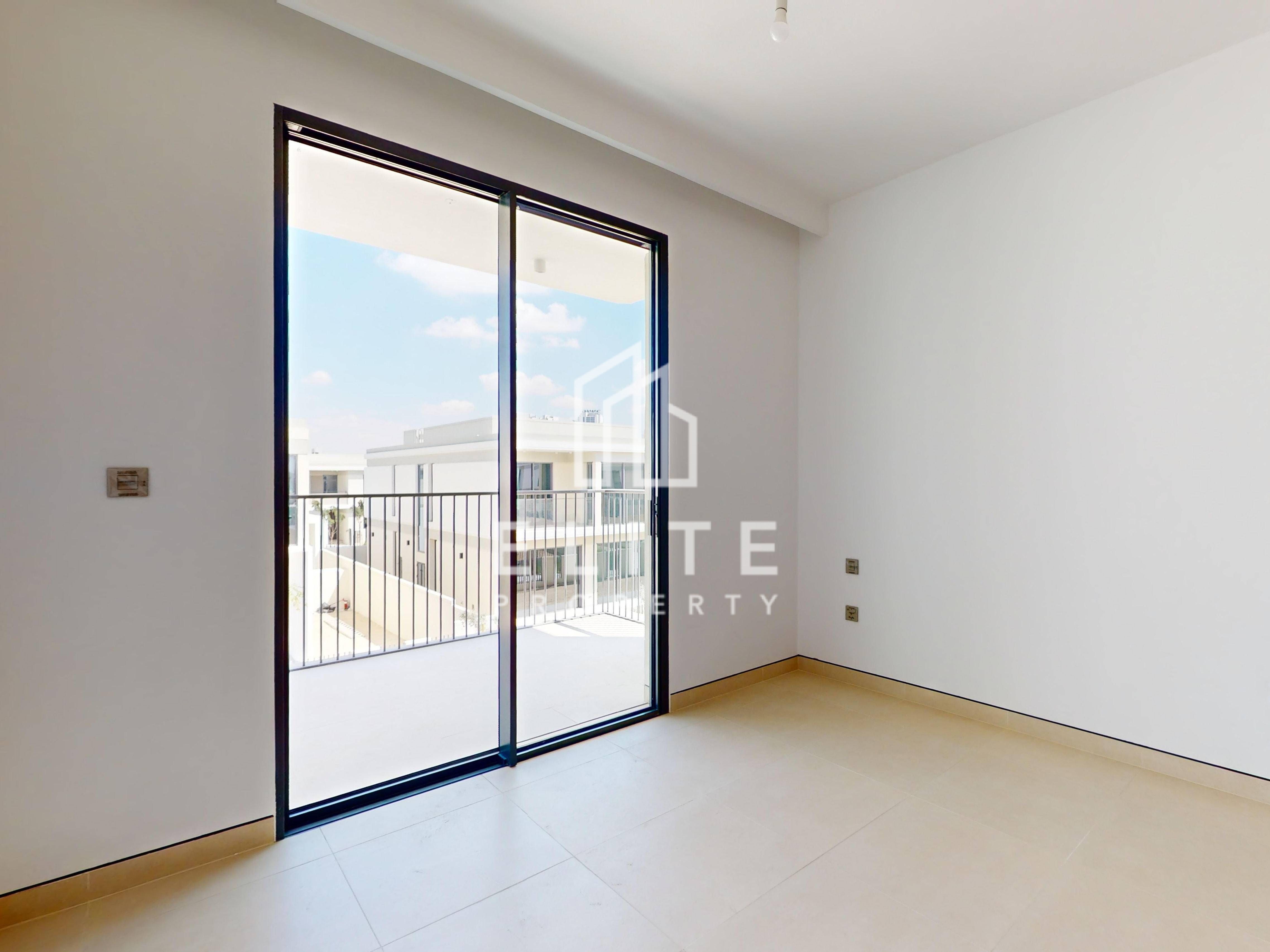 Single Row | Closed Kitchen | Extended Layout