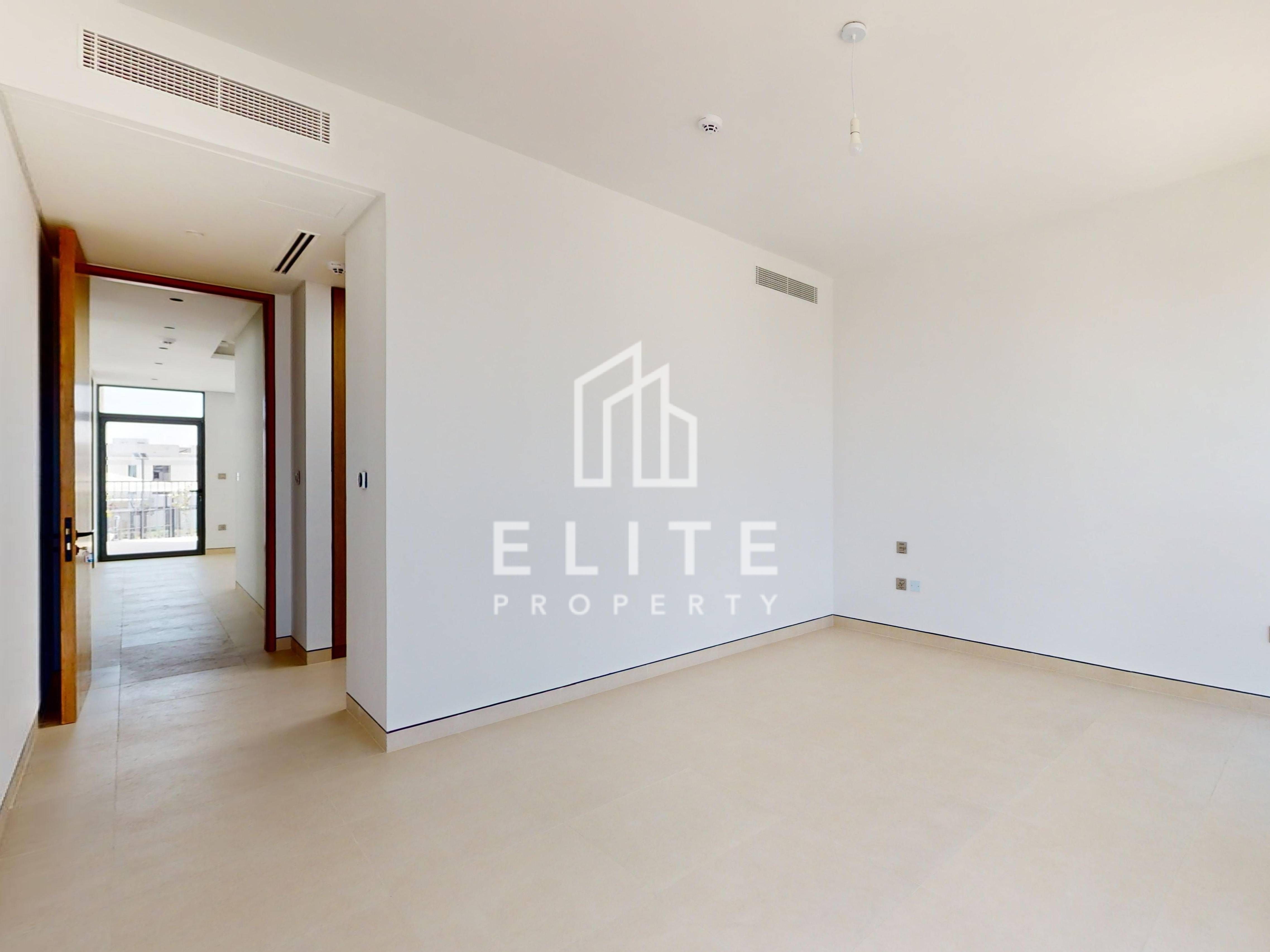 Single Row | Closed Kitchen | Extended Layout