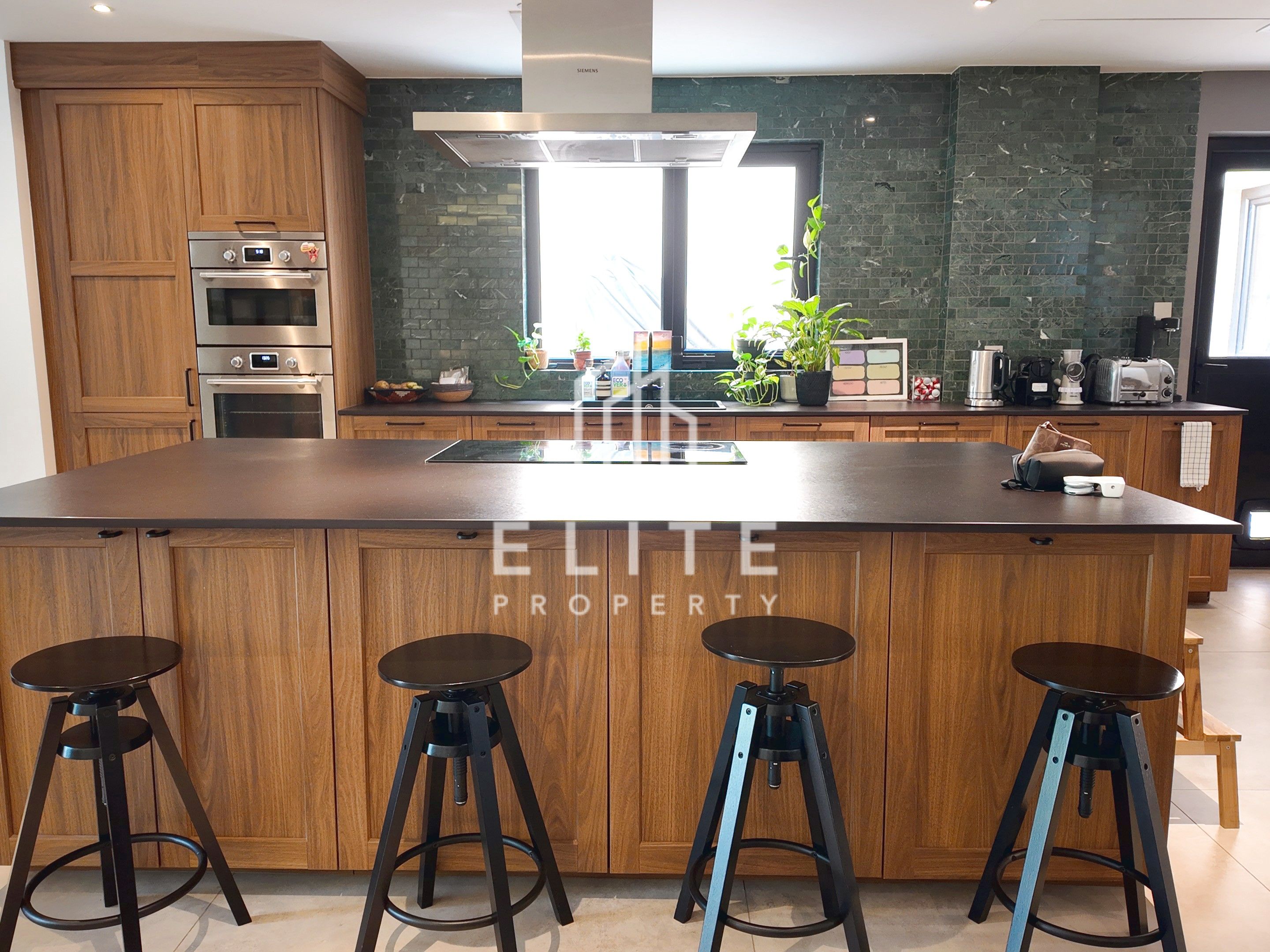 One of a Kind Upgrade | Exclusive Family Townhouse