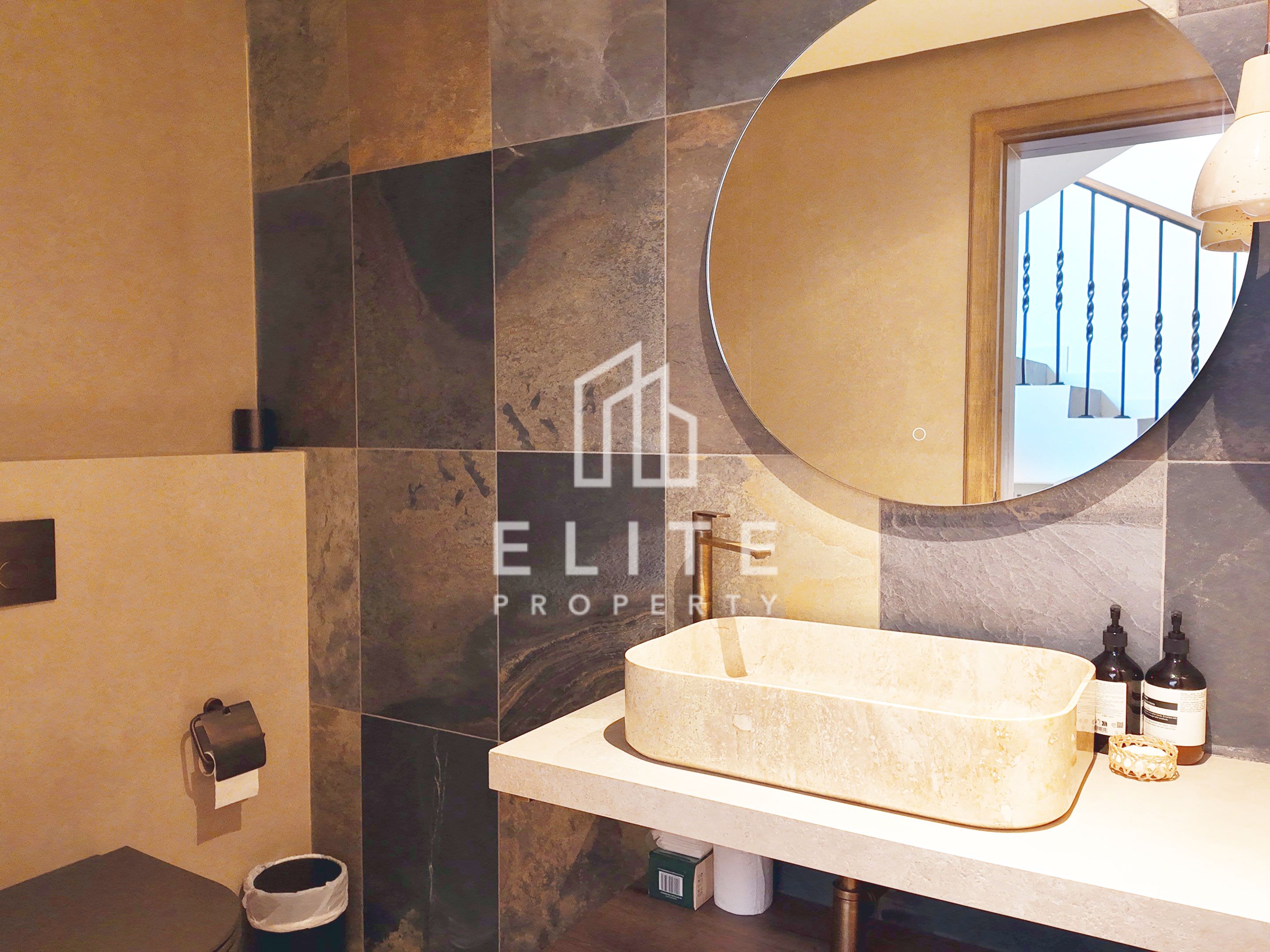 One of a Kind Upgrade | Exclusive Family Townhouse