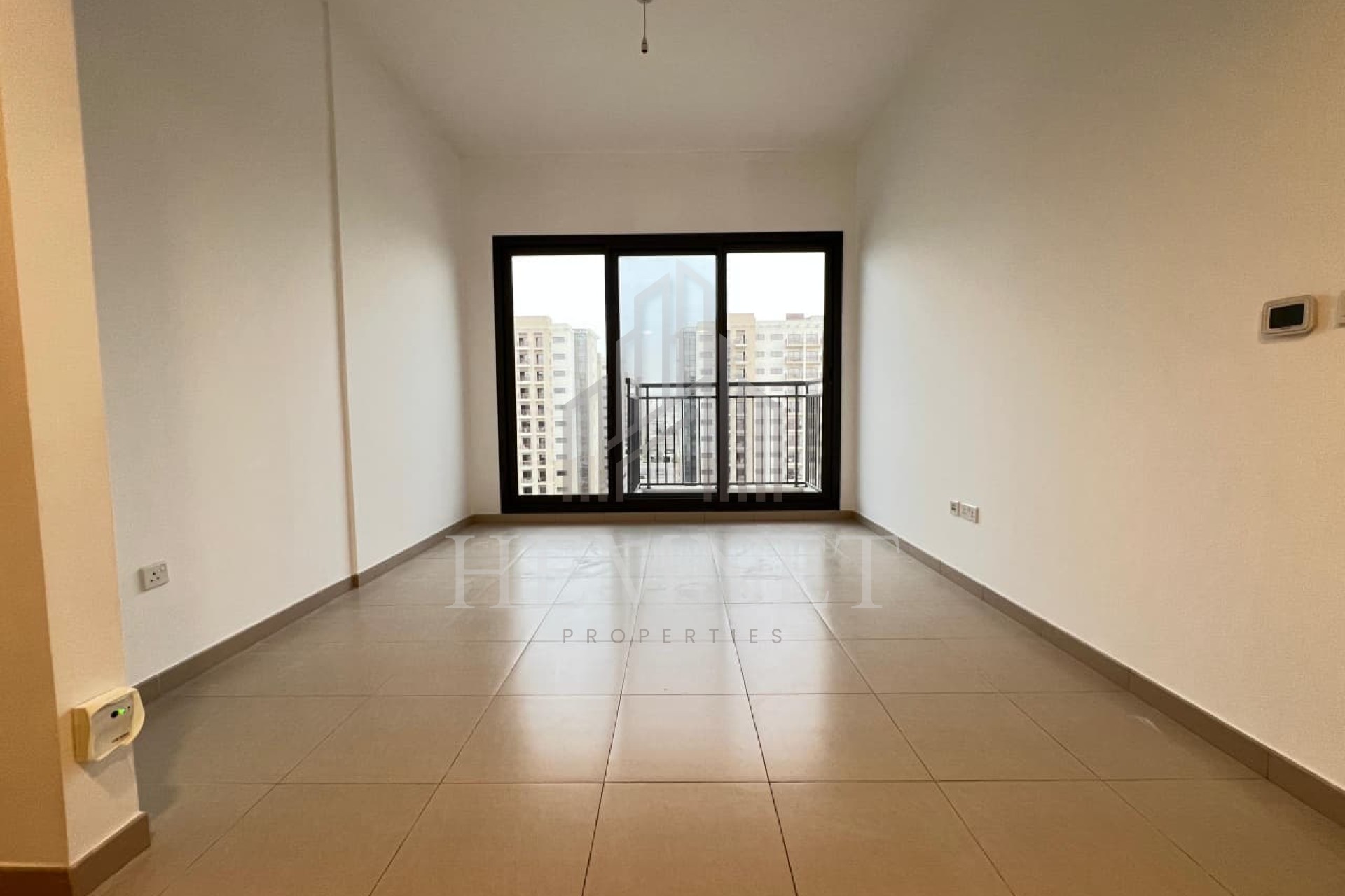 Unfurnished |  Park view | Available Late December - Image 3