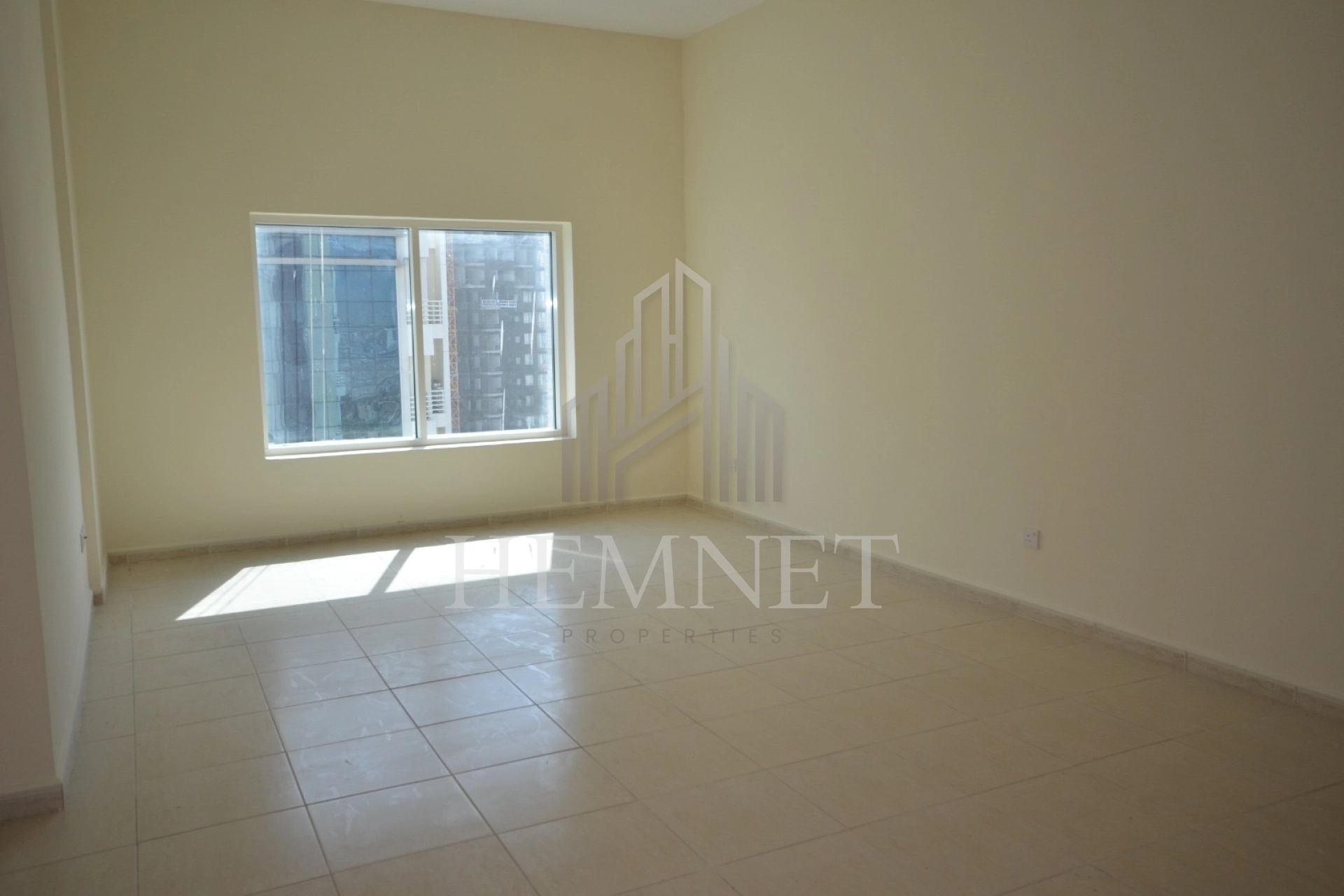 Family-Friendly | High-Floor | Multiple Payments