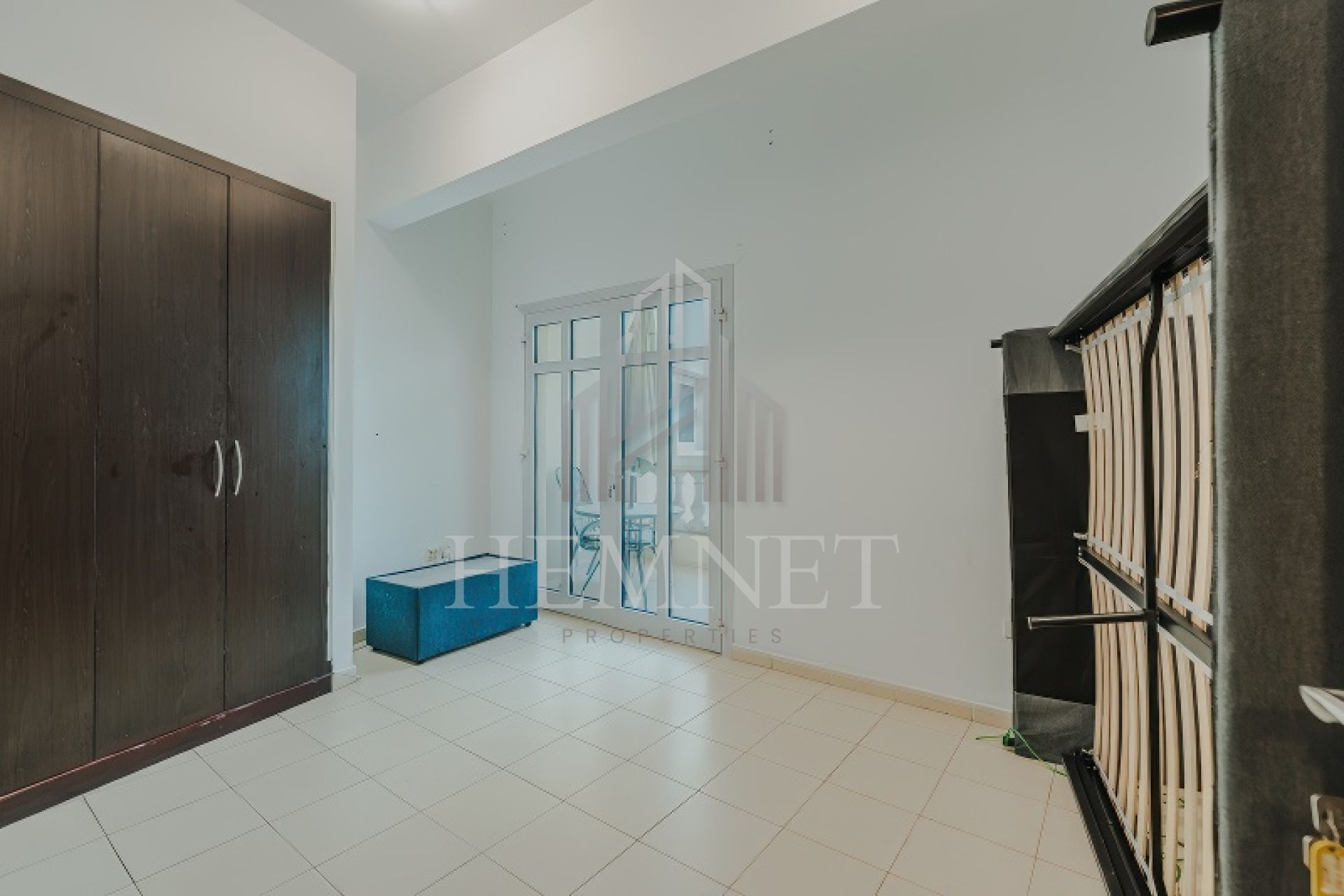 Genuine Resale | Vacant | Unfurnished - Image 2